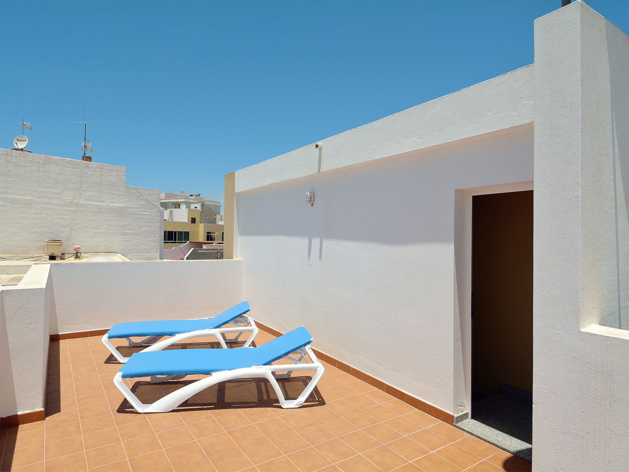 Minimalist Apartments To Rent In Arrecife Lanzarote with Simple Decor