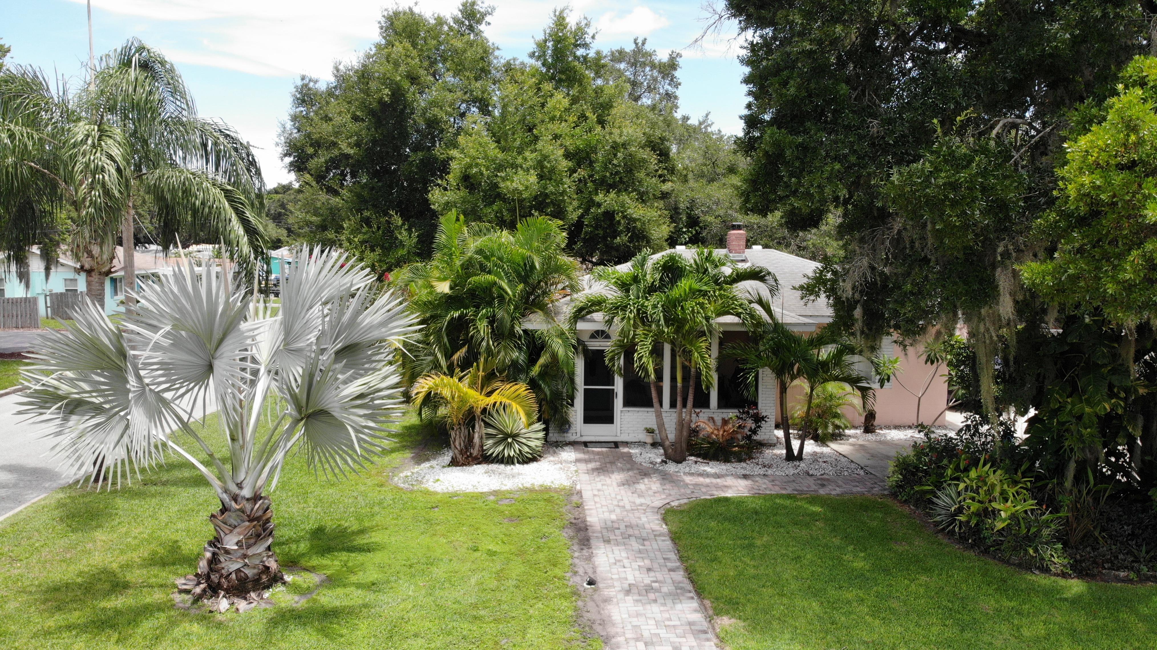 Historic Home with Boat parking 0.6M of Boat Ramp