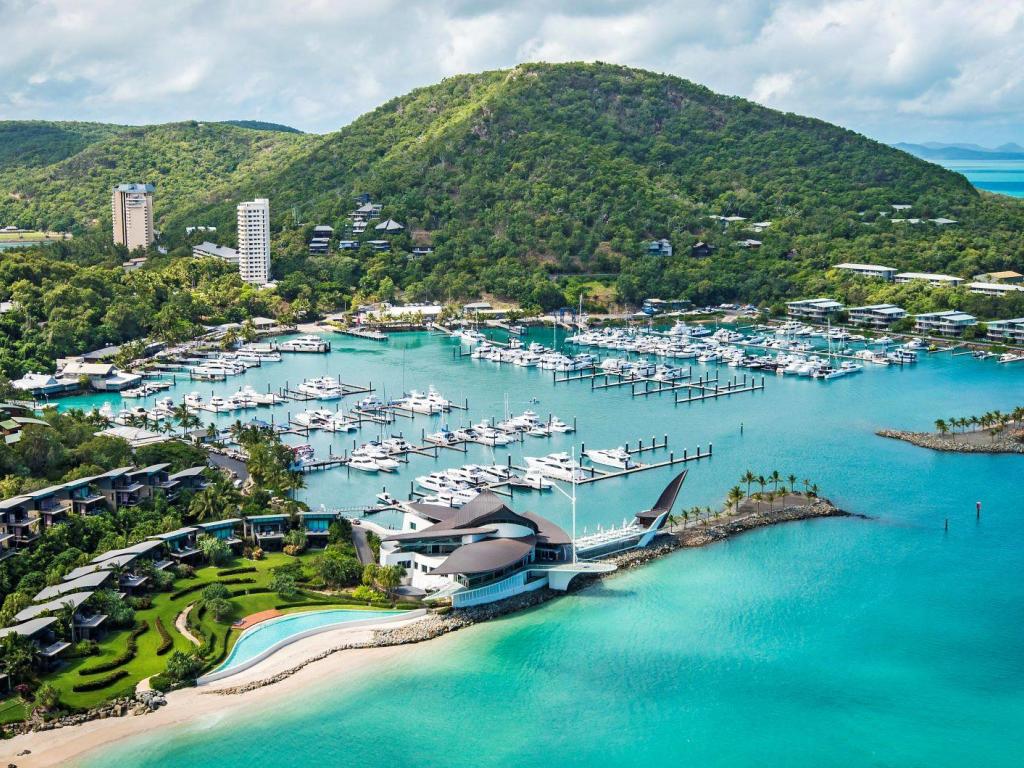 Hamilton Island Great Barrier Reef Compass Pt 10 Apartments For Rent In Hamilton Island Queensland Australia