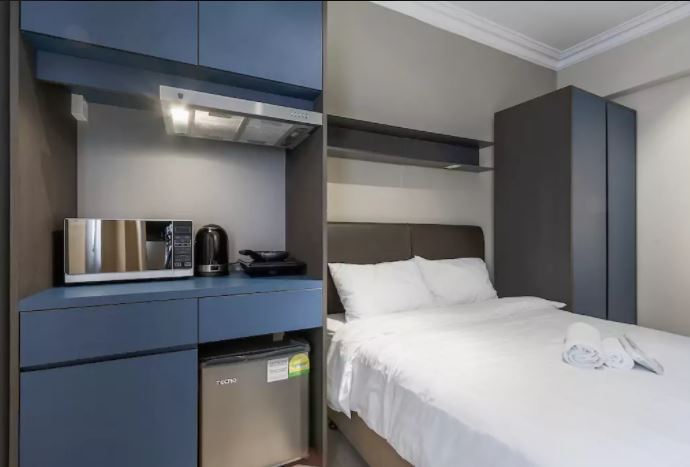 Small Cozy Studio Room in Orchard Road (200 sqft)