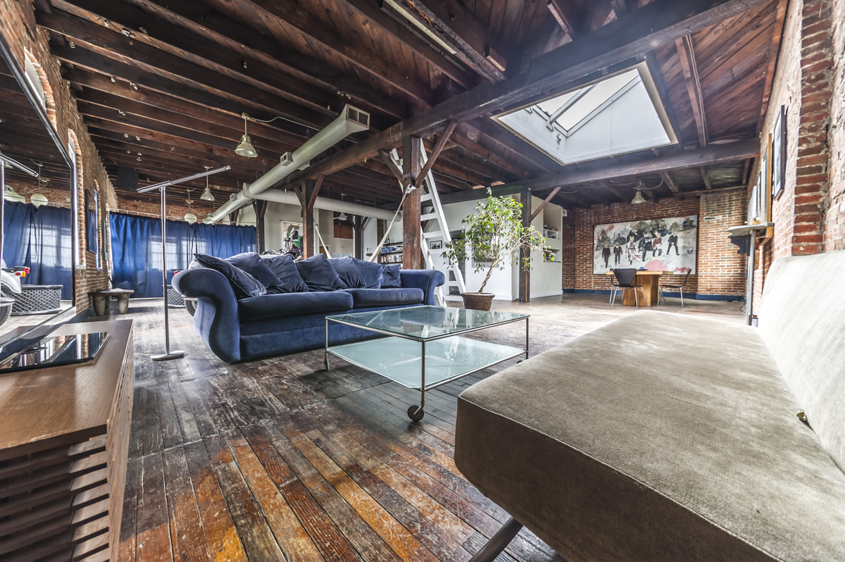 Huge loft close to downtown, UMB, stadiums Lofts for Rent in