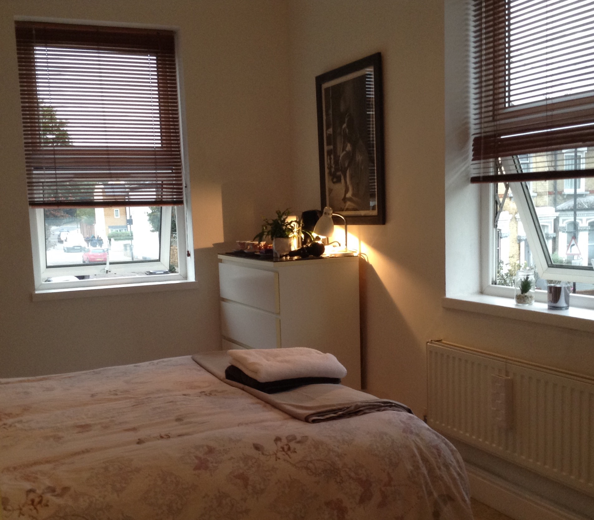 Islington Arsenal Zone 2, nice area, 2 mins tube