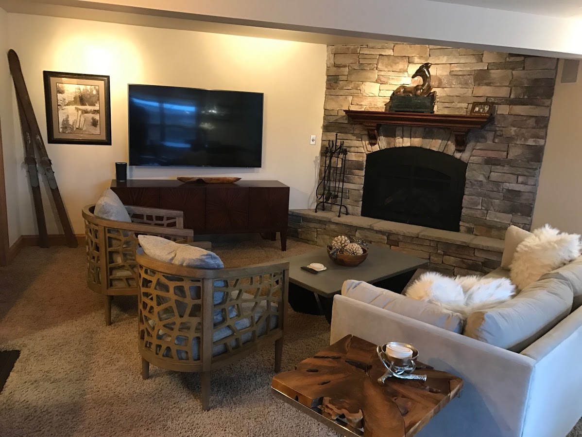 Luxurious Home on Creek with Hot Tub, Free Shuttle Houses for Rent in Vail, Colorado, United
