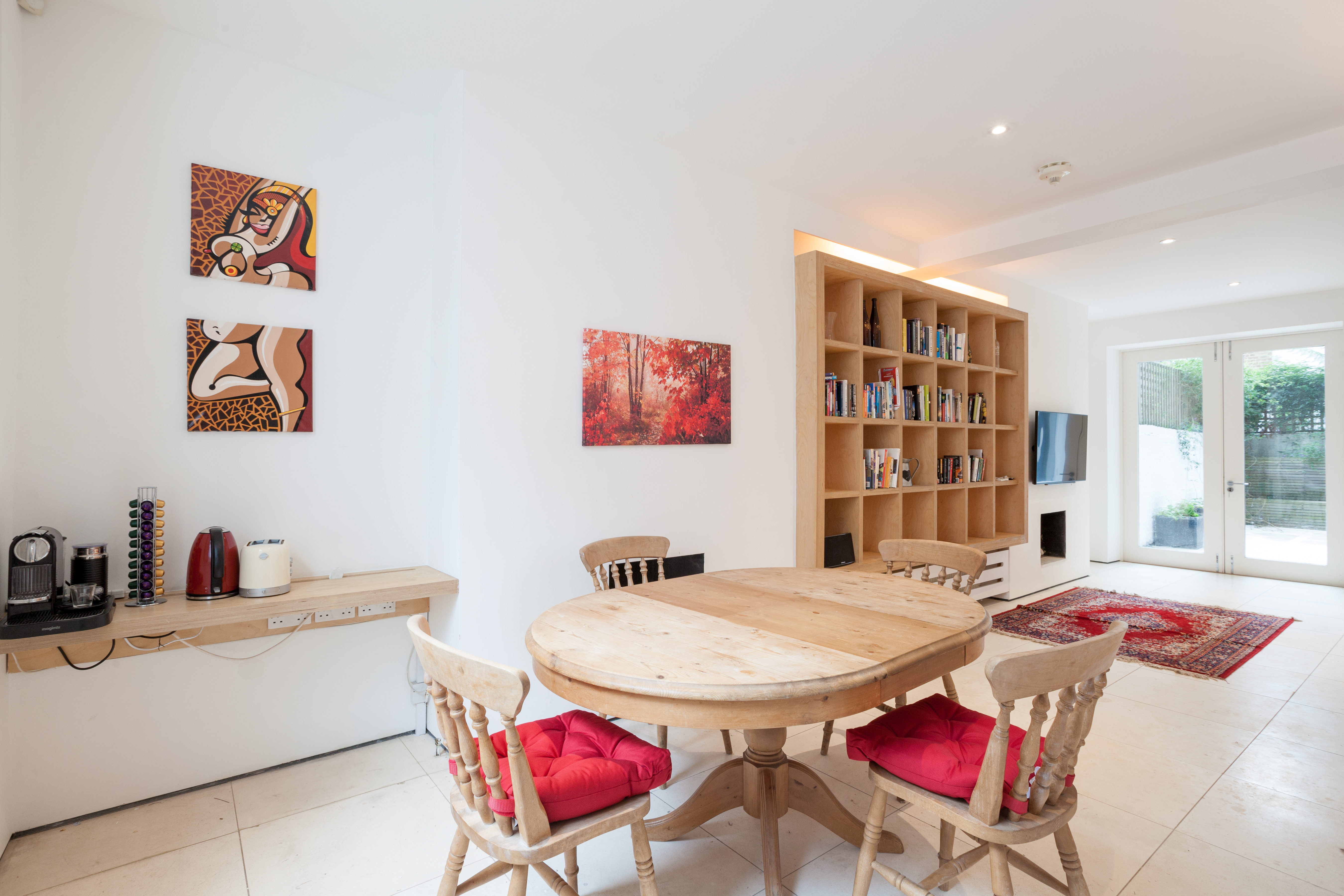 Large one bedroom garden flat in Pimlico