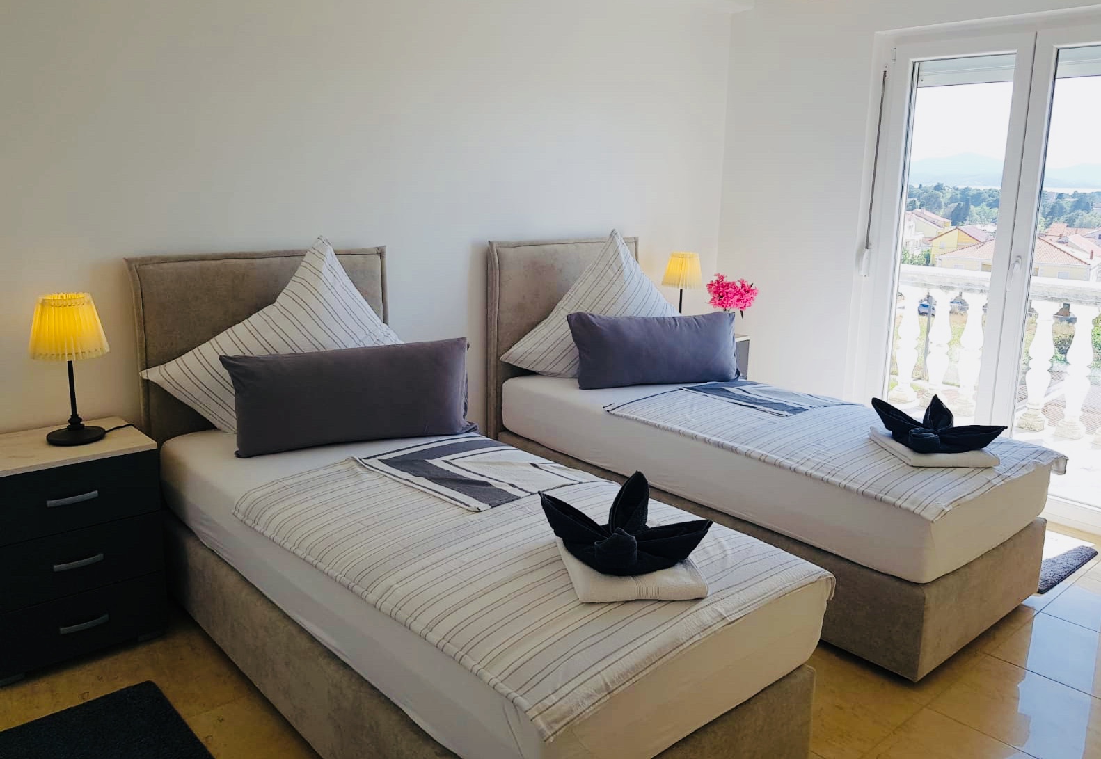 Spacious Apartment in Zadar with a great Sea View - Apartments for Rent