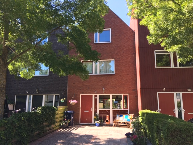 Quiet forest home - retreat for your family — The Hague stay