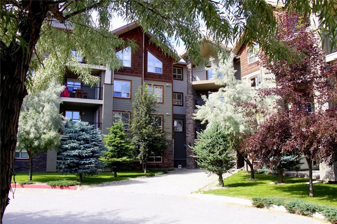 Invermere Mountain View 2 bedroom + Den Condo Condominiums for
