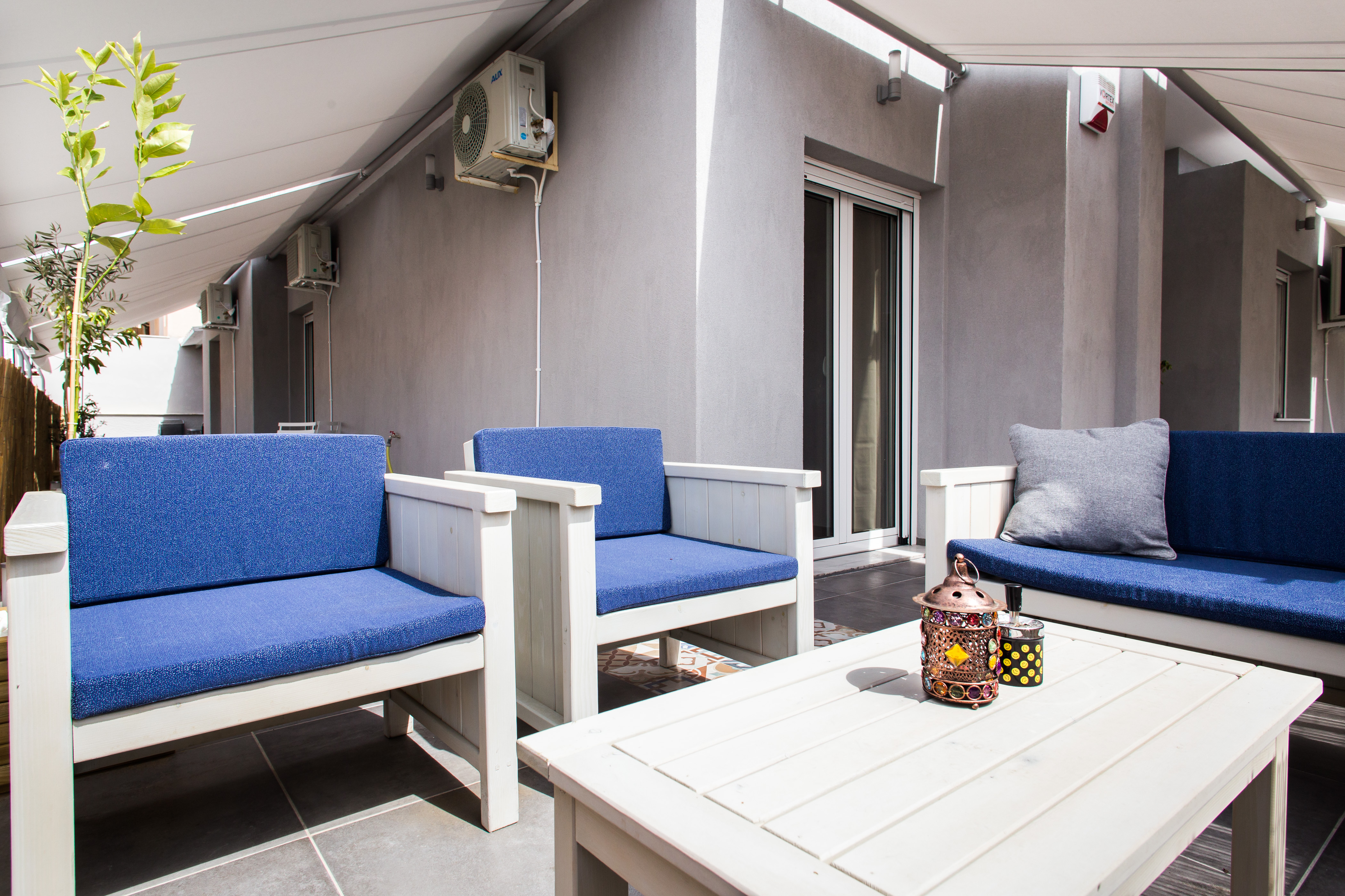Private Room in Modern Penthouse Acropolis VIEW R2
