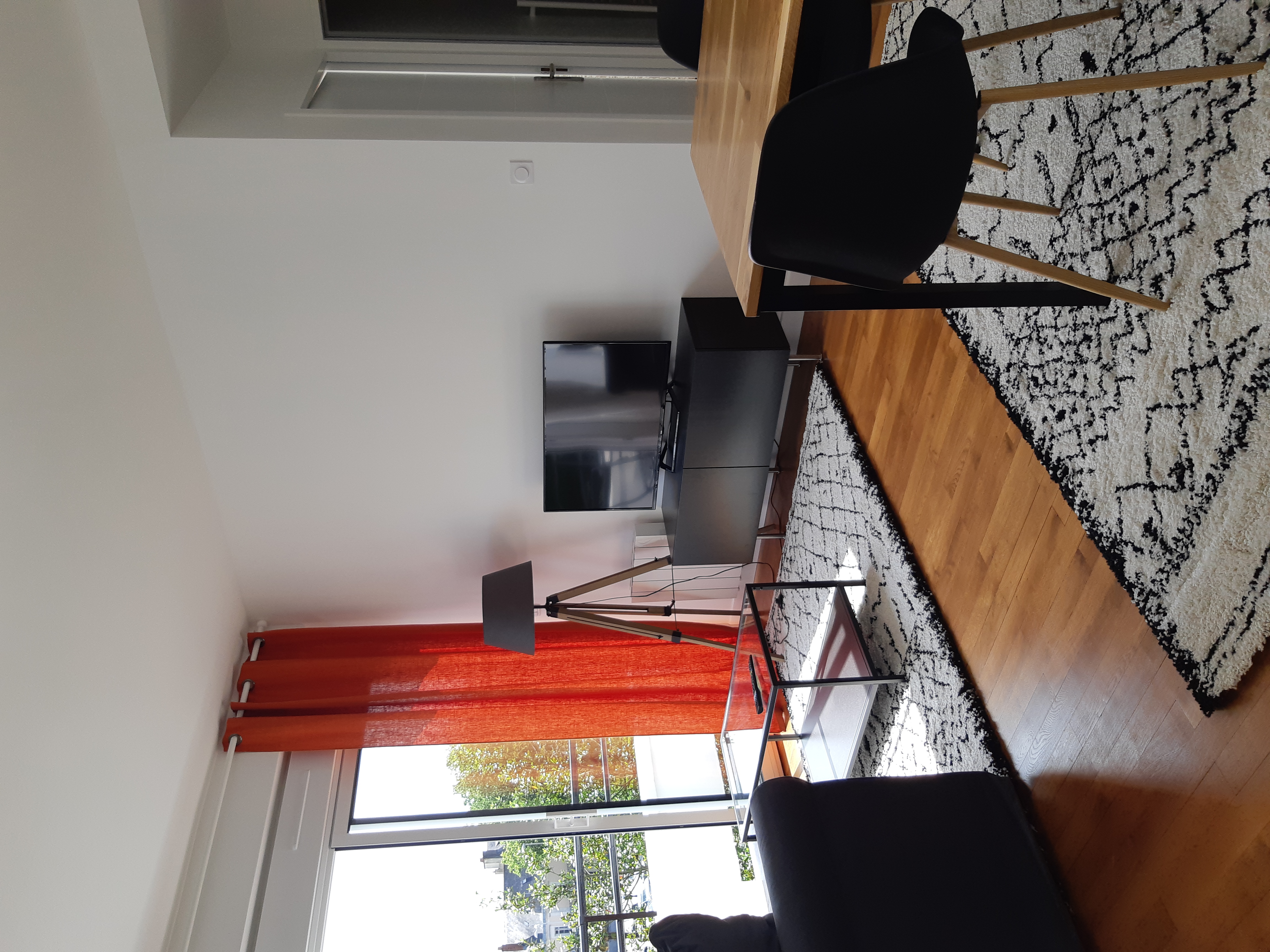 Beautiful bright T2 with large balcony