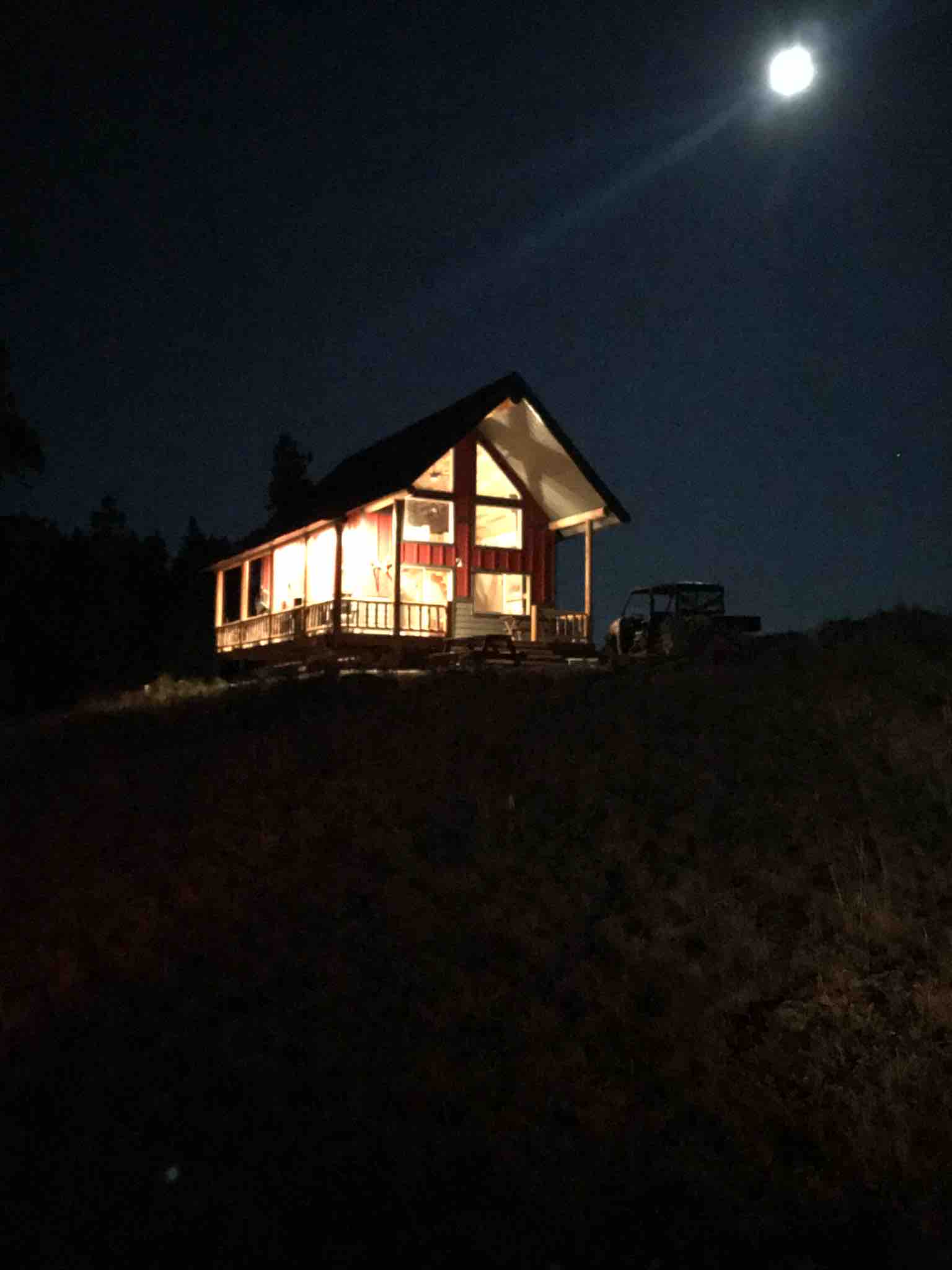 Amazing mountain cabin near buffalo wyoming. Cabins for Rent in