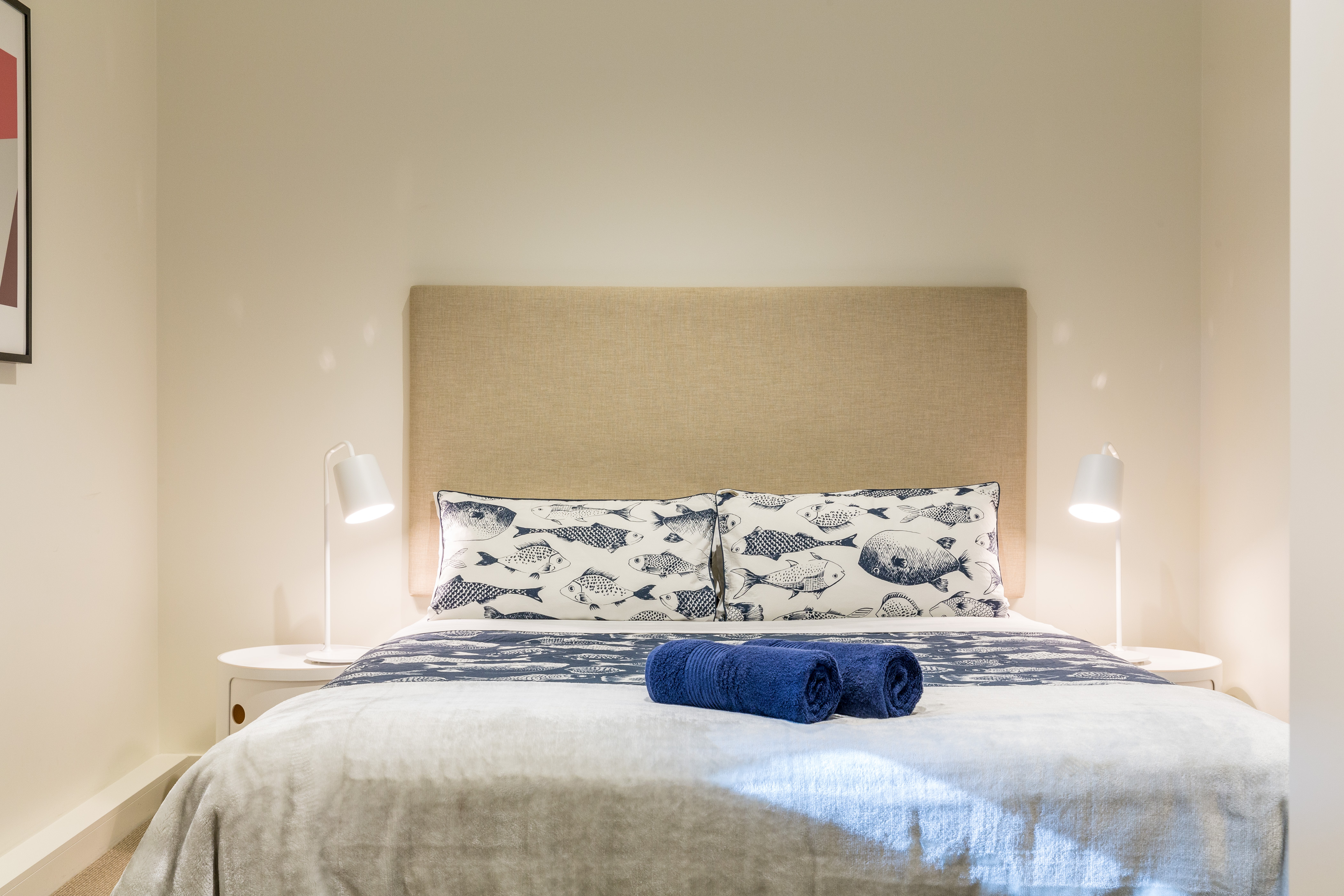 Live in the Heart of CBD 1BR Apt city view