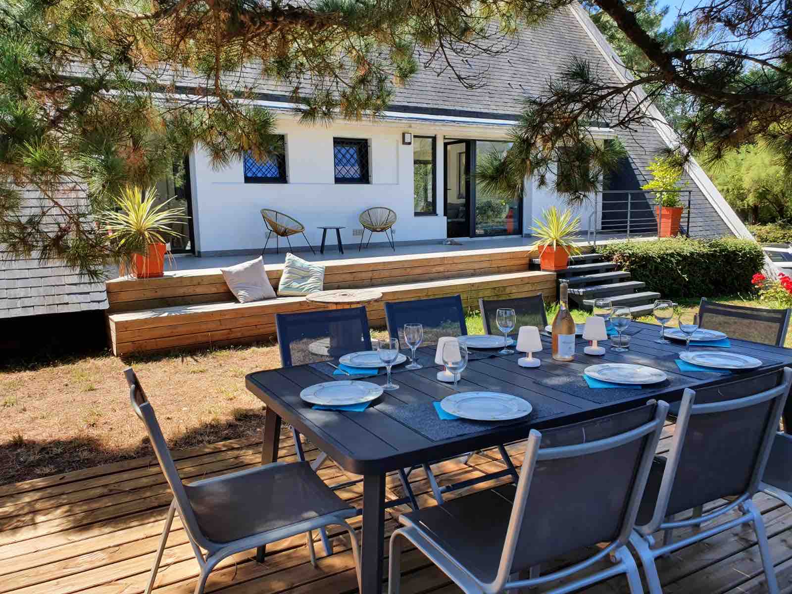 Bright designer house, beach and village on foot