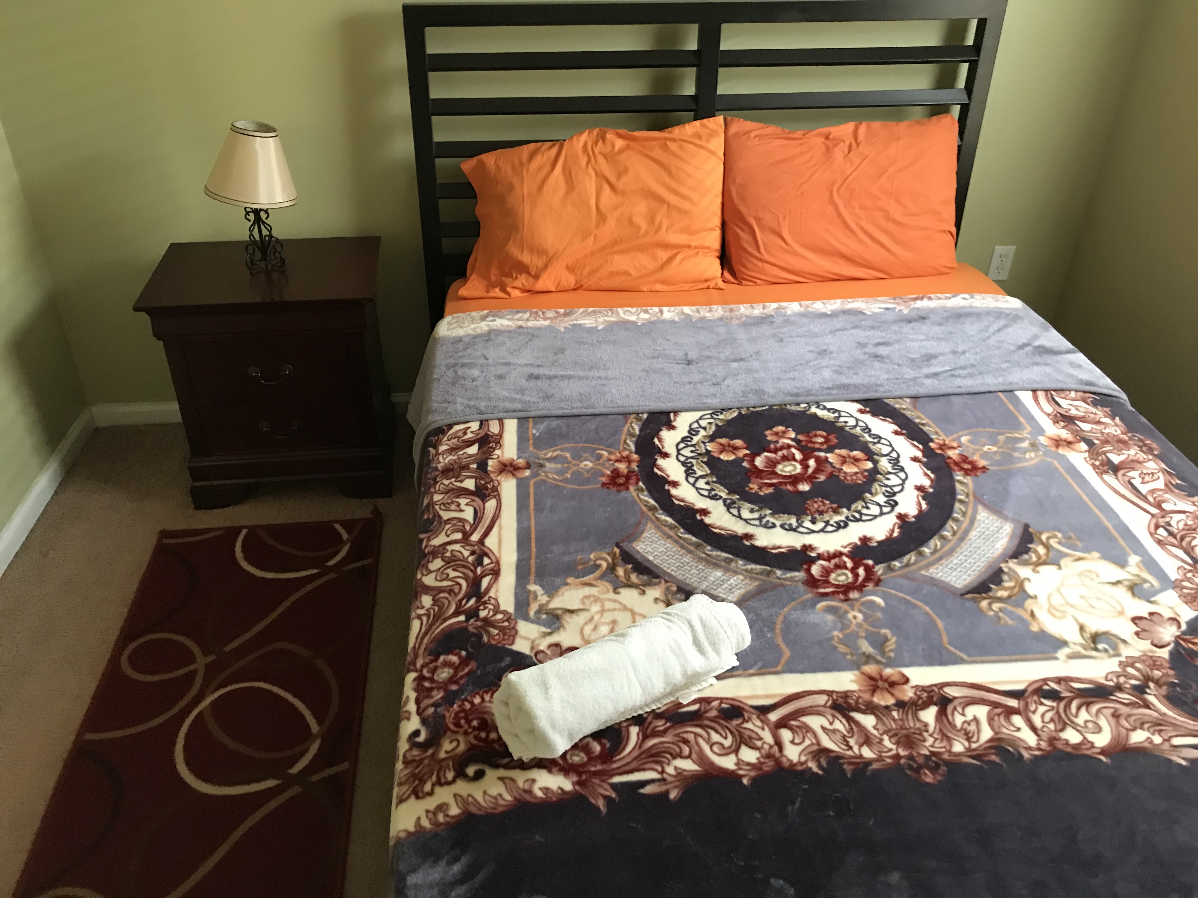Spacious 3BR, Minutes to EWR/Penn,Close to NYC in West, Newark