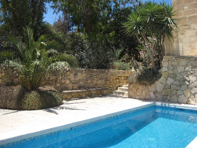 Family House with Pool and Seaview Häuser zur Miete in LGħarb, Malta