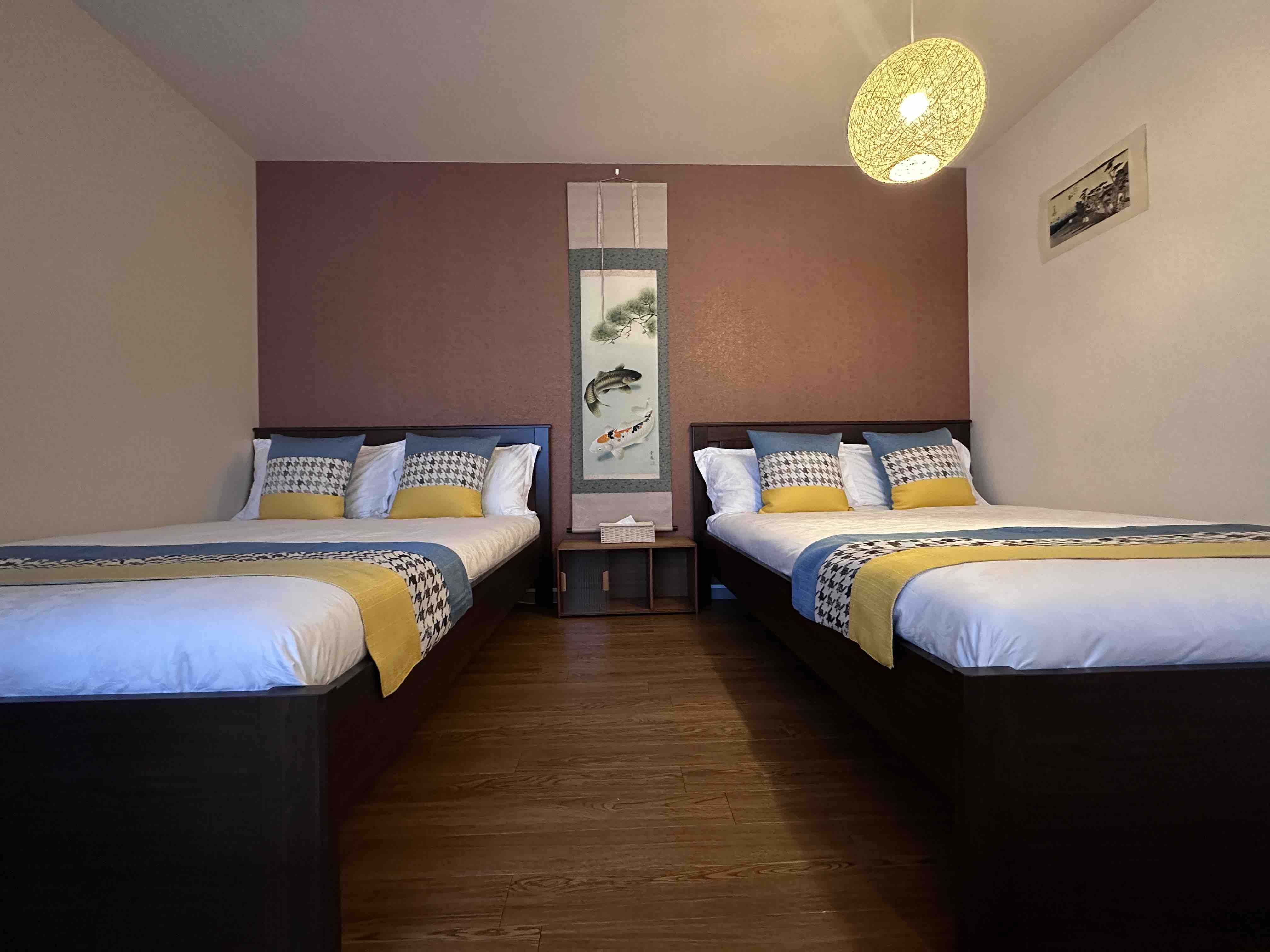 Direct access to Osaka Downtown Homestay Kansai Airport (2 minutes on foot, 2 stops to Nipponbashi.) USJ/Convenient access to USJ/Namba/Nipponbashi