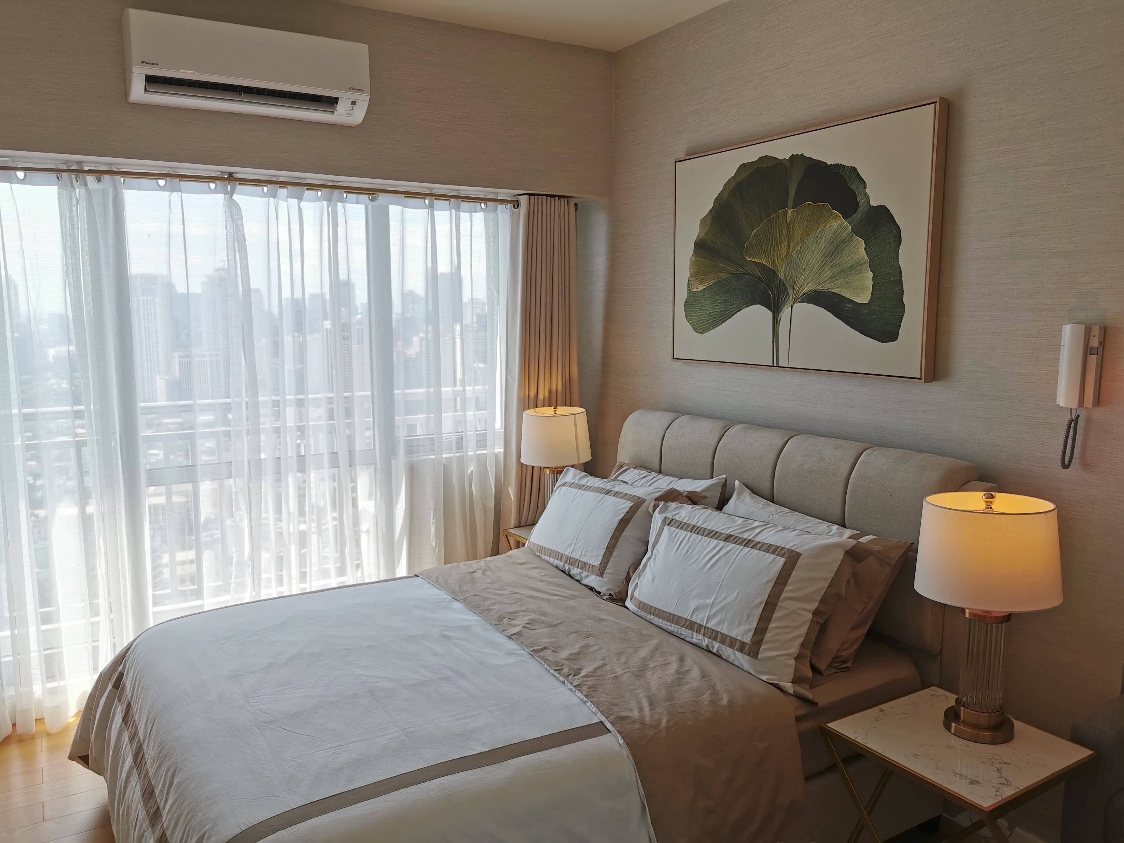 Hotel Theme Suite with Makati View Condominiums for Rent