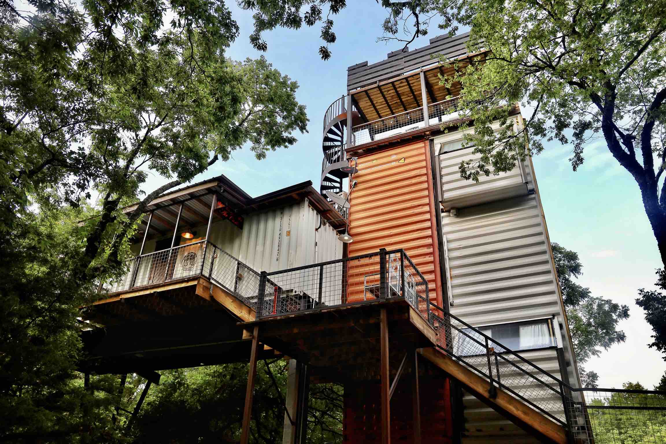 "Air Castle Treehouse" Treehouses for Rent in Ladonia, Texas, United States Airbnb