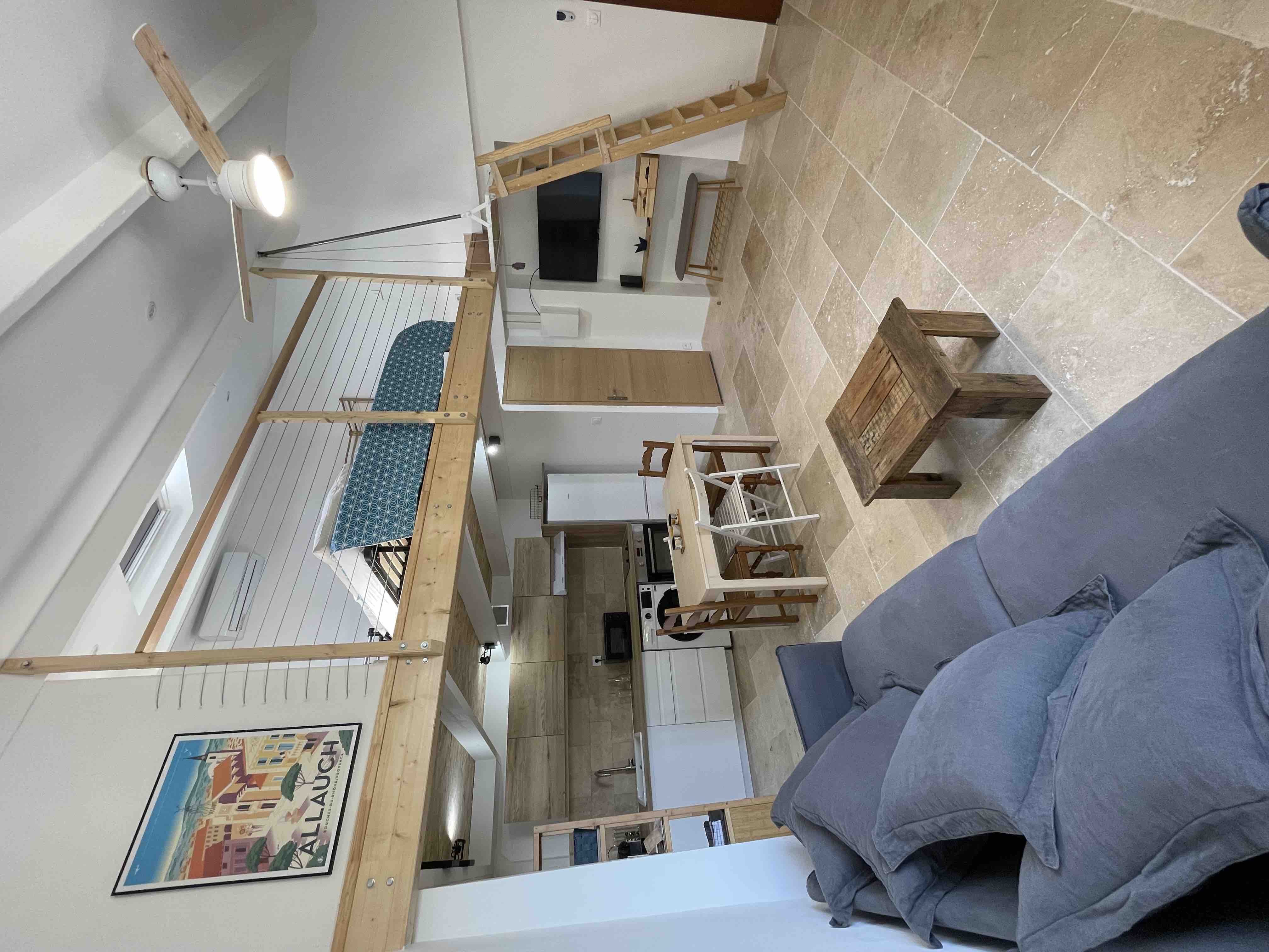 Refurbished Allauch village studio