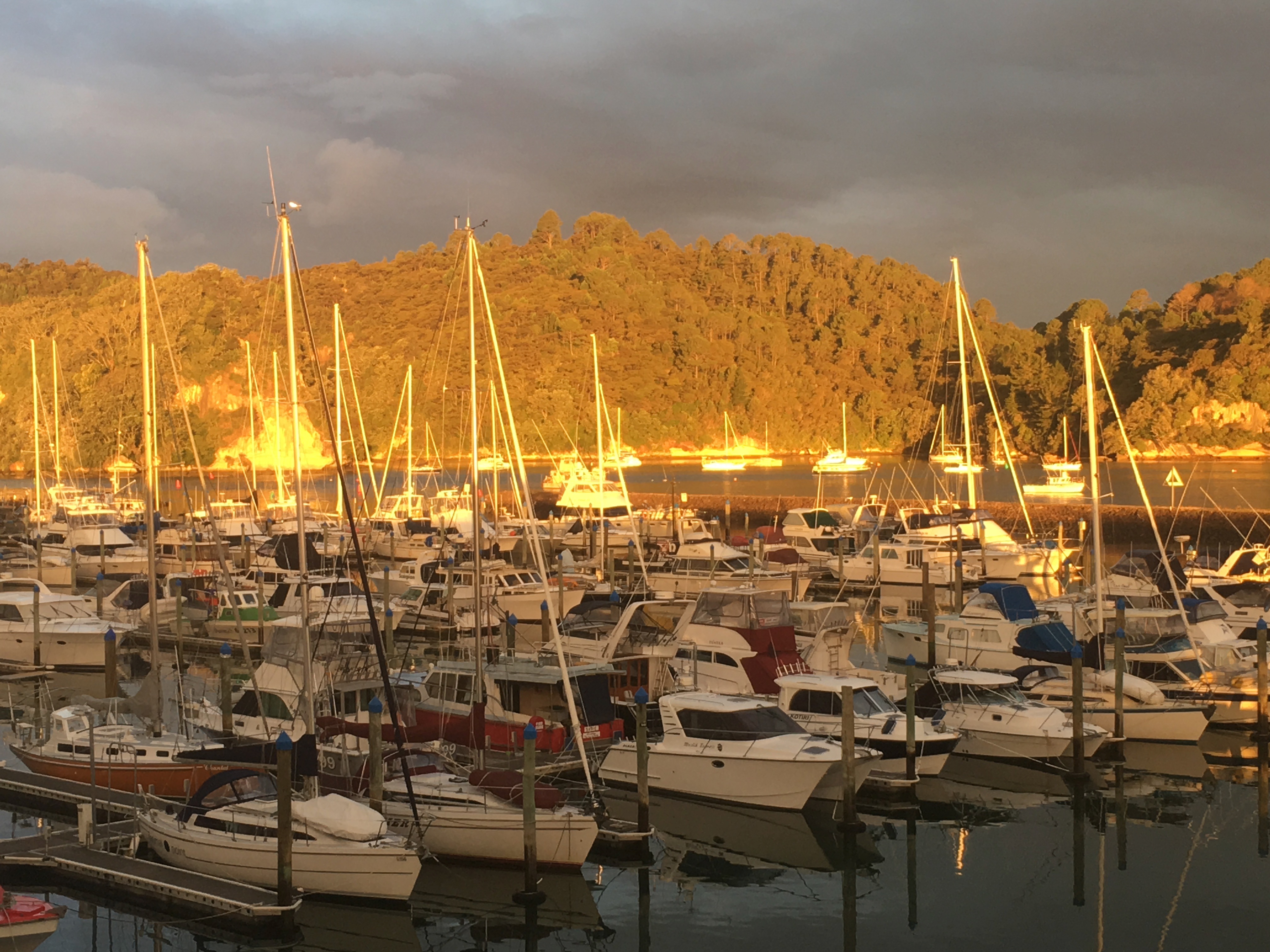 Luxury Apartment with stunning Marina Views