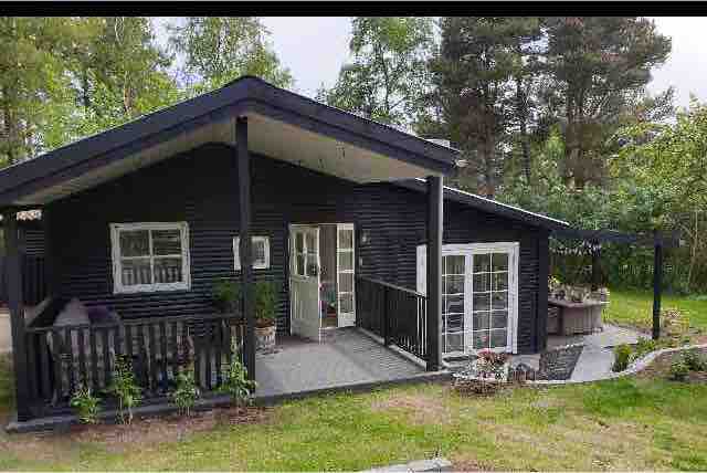 Scenic cottage rented 4 months cheaply.