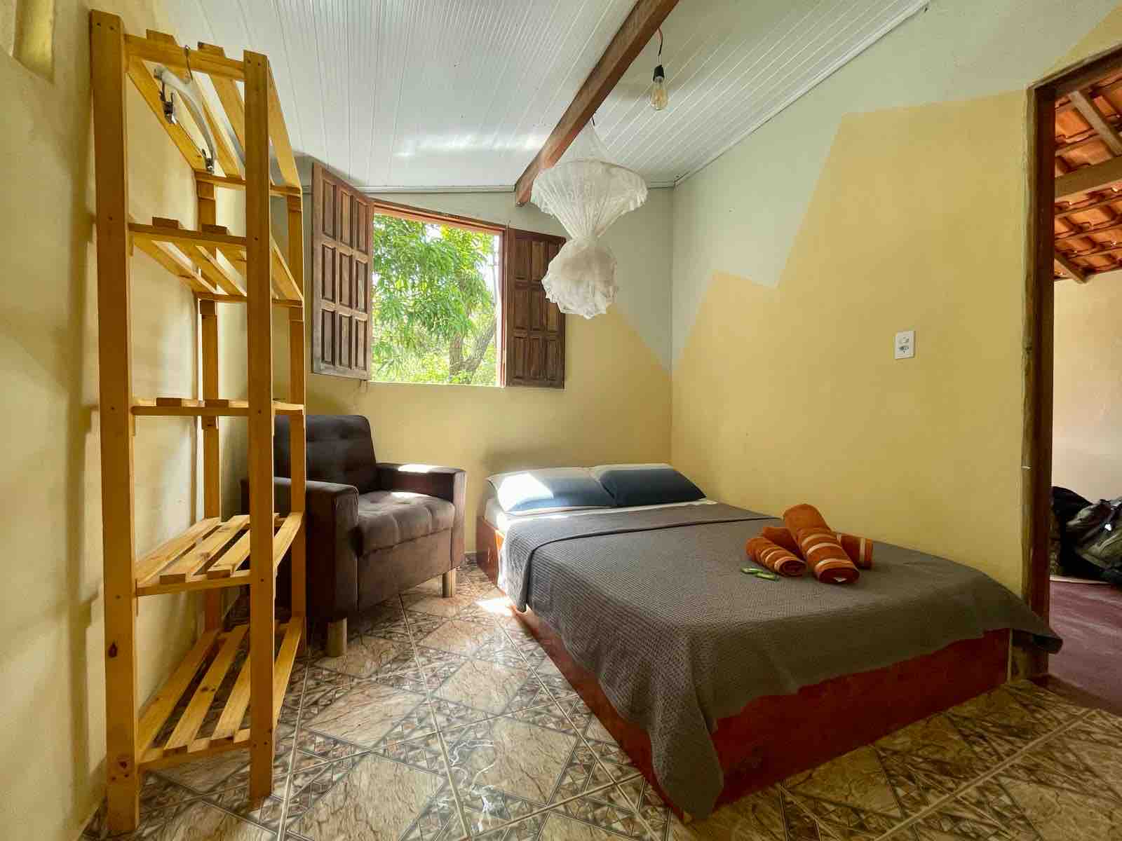 Andorinha- Casa no Vale do Capão