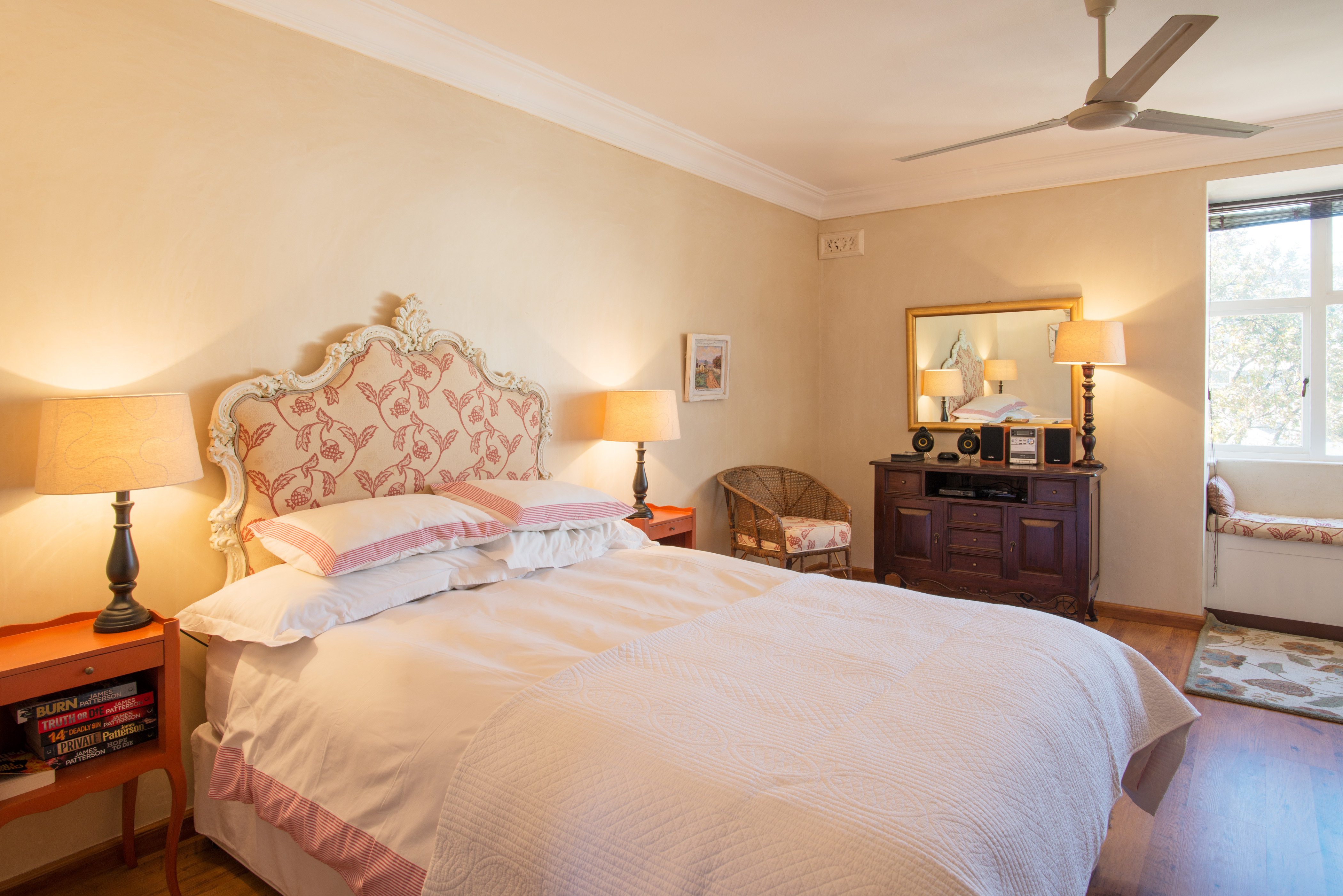 Cosy Studio Apartment with Table Mountain View in Ward 115, Cape Town