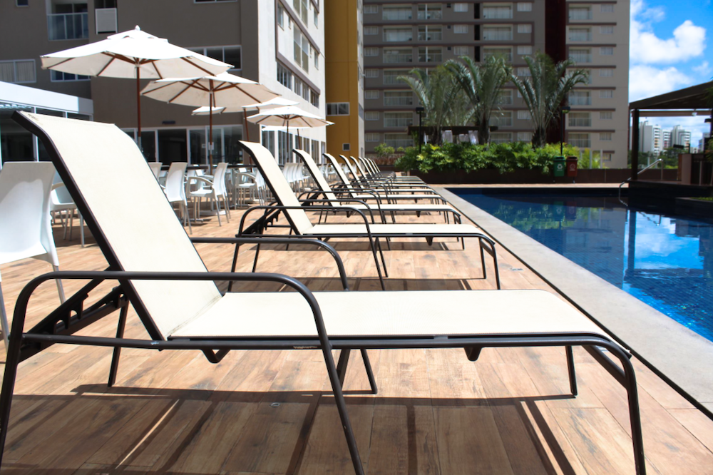 Apt season-Calas Novas-5 adults and 2 children