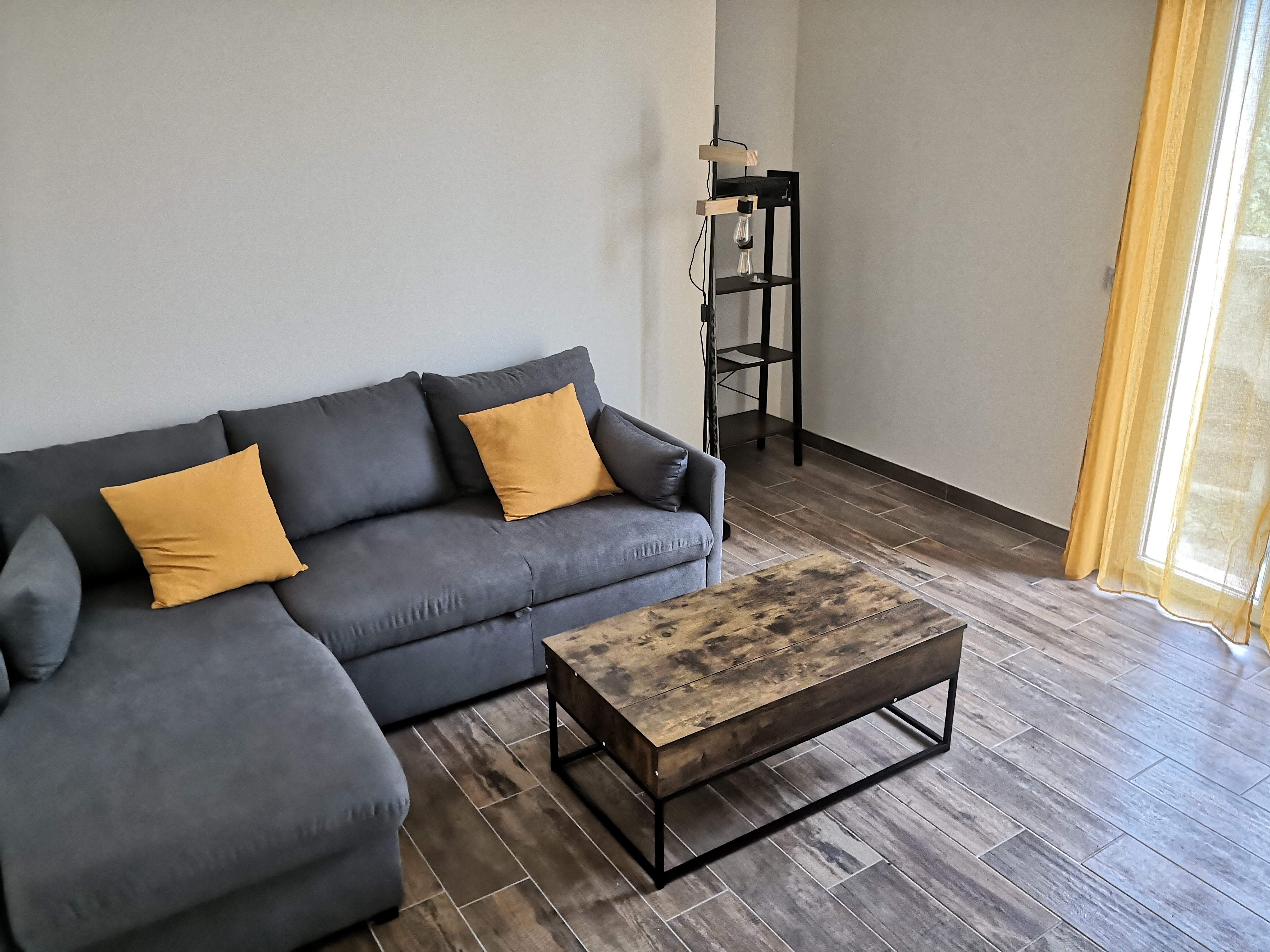 Beautiful fully renovated home stocking