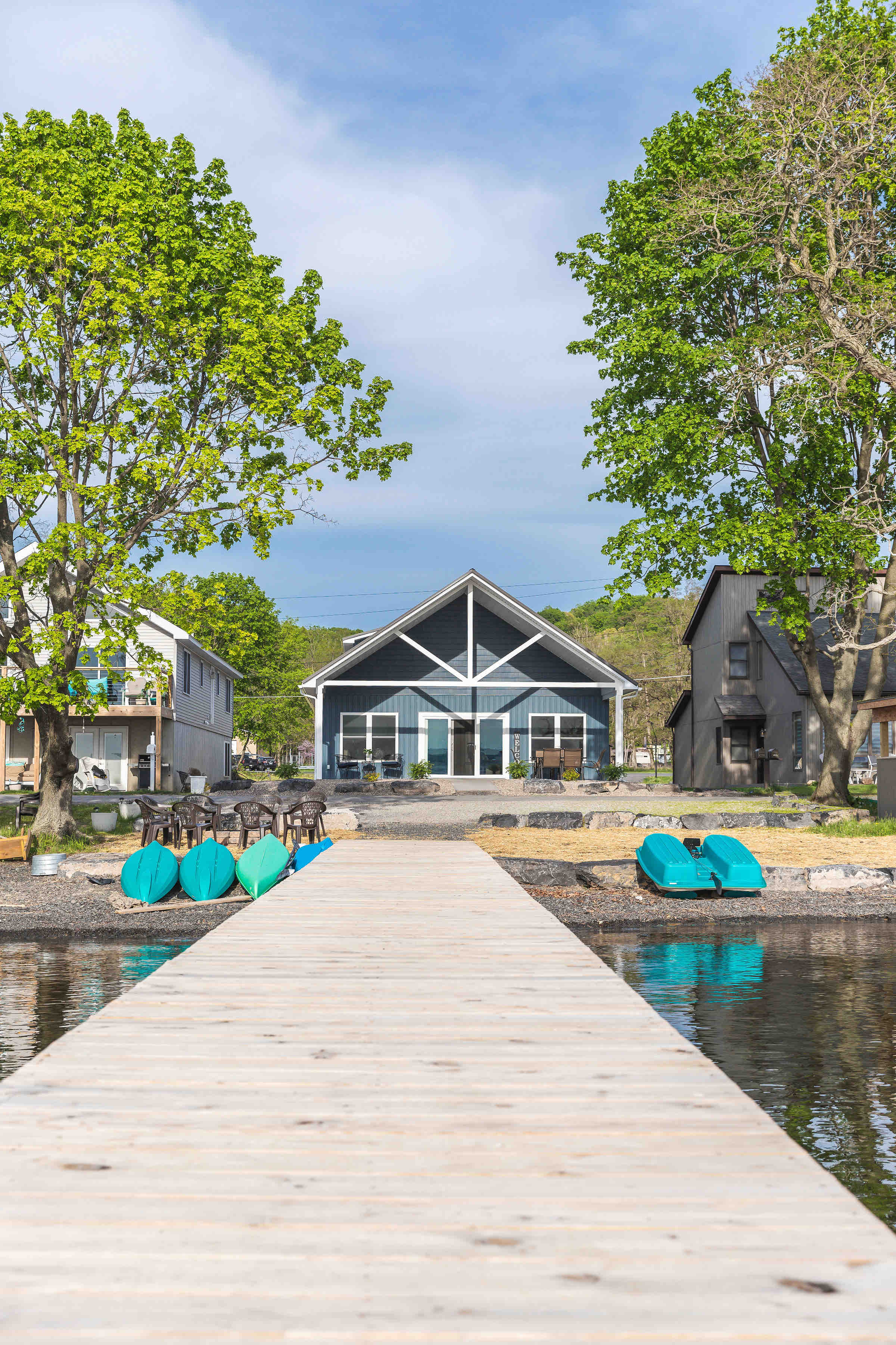 Mott's Lakefront Landing new 4b 3b home is open! Houses for Rent in