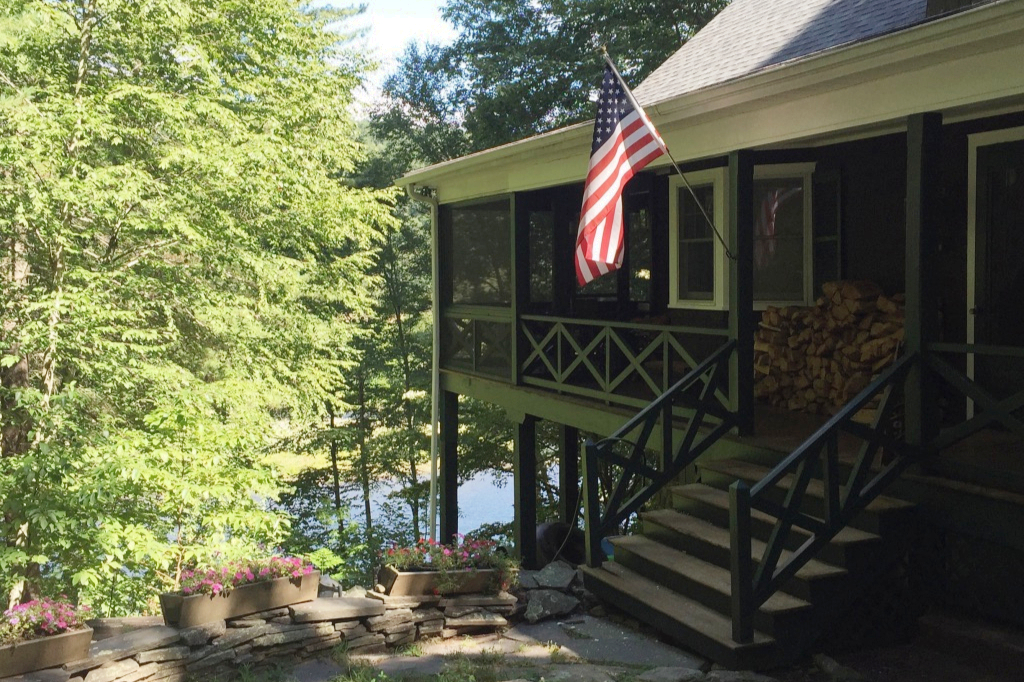 Delaware River retreat