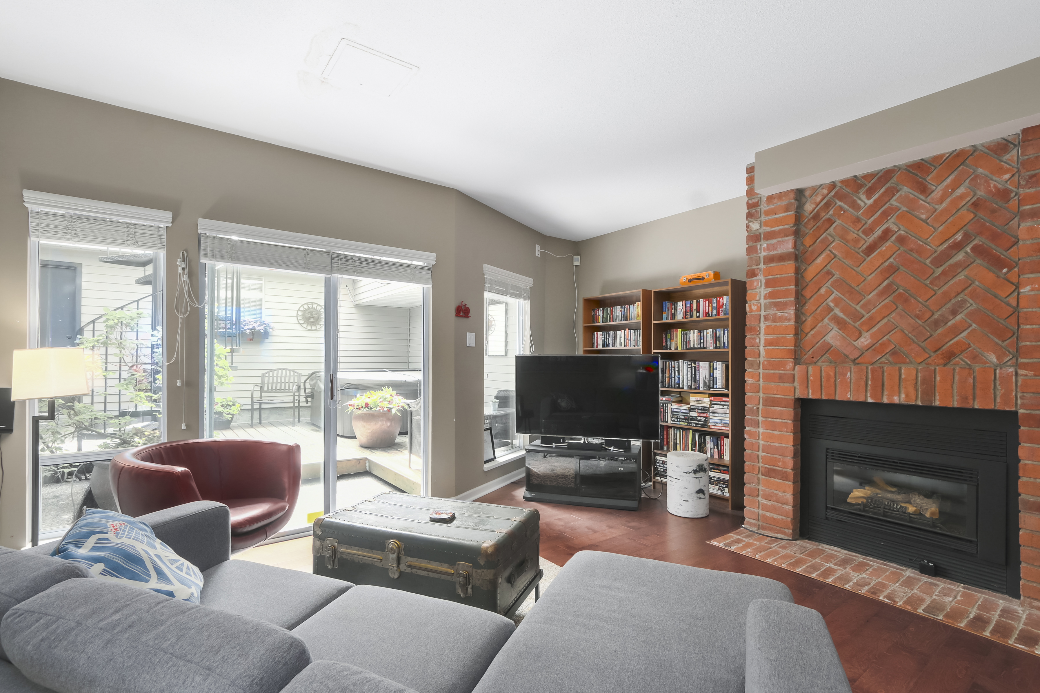 Quiet, relaxing space in Kits Point