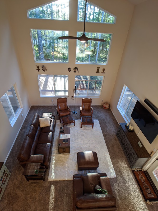 New home on river with Mt Rainier view Houses for Rent in Packwood