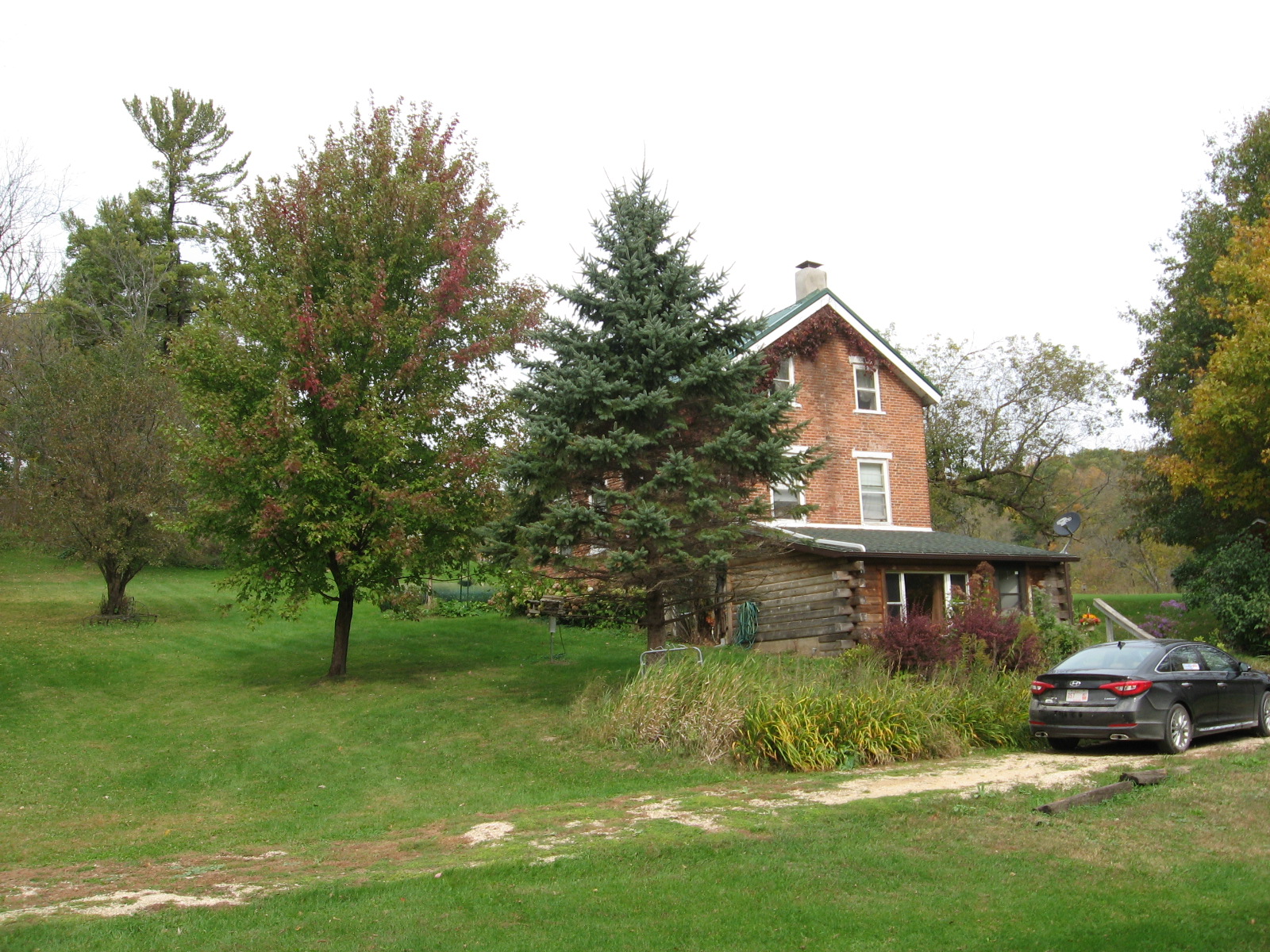 Valley Mills Miller's Cottage Cottages for Rent in Garnavillo, Iowa