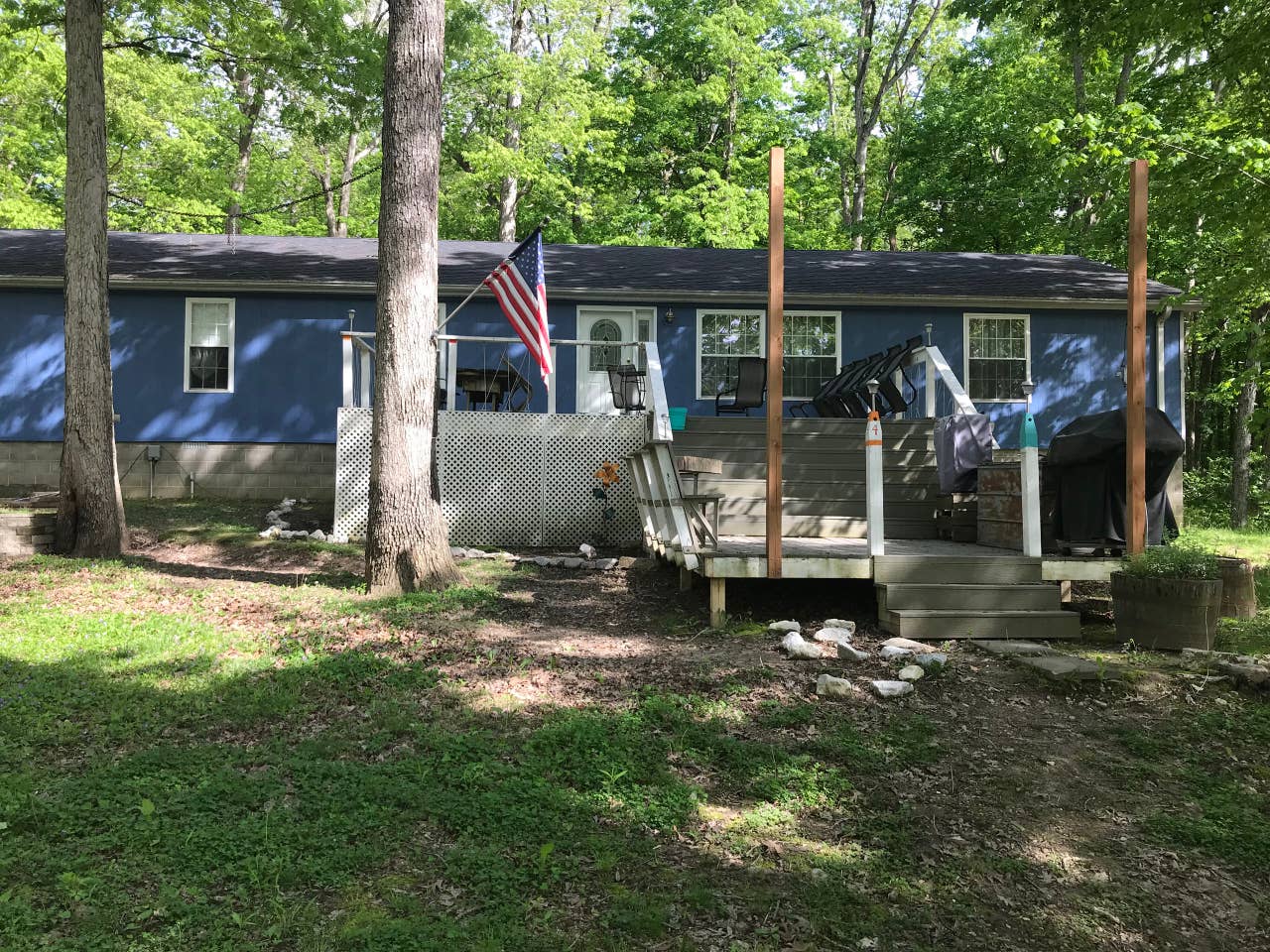 "The Lake House" on Lake Centralia Houses for Rent in Centralia
