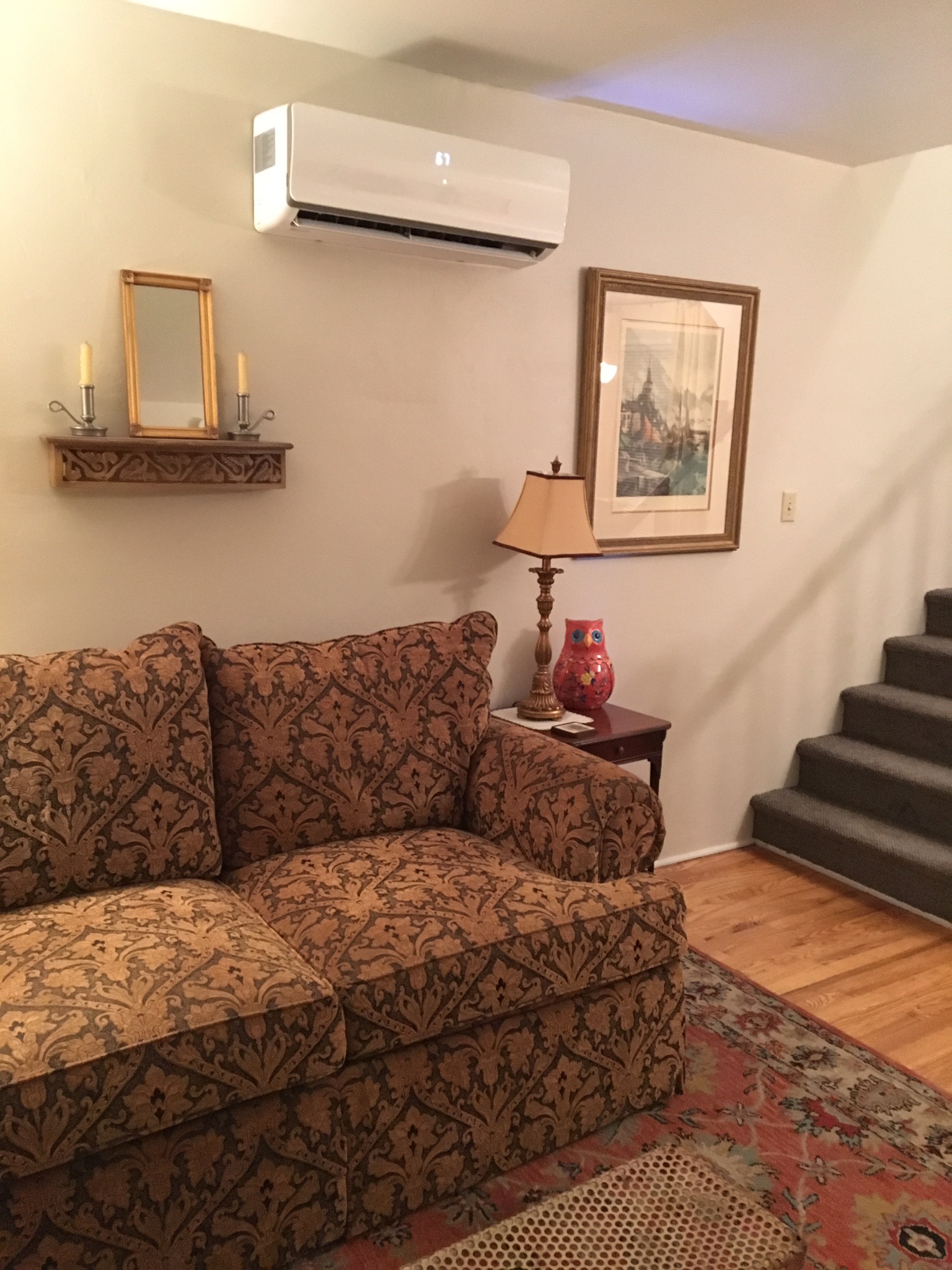 Vintage 1-Bedroom Townhouse Apartment - Apartments for ...