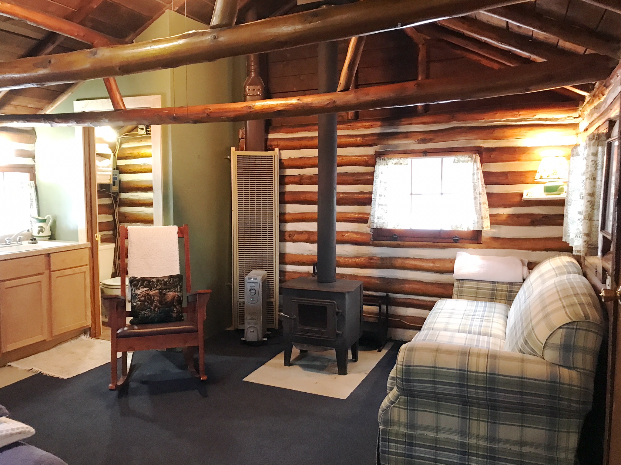 Ellis Lake Resort Pine Log CabinInterlochen Cabins for Rent in