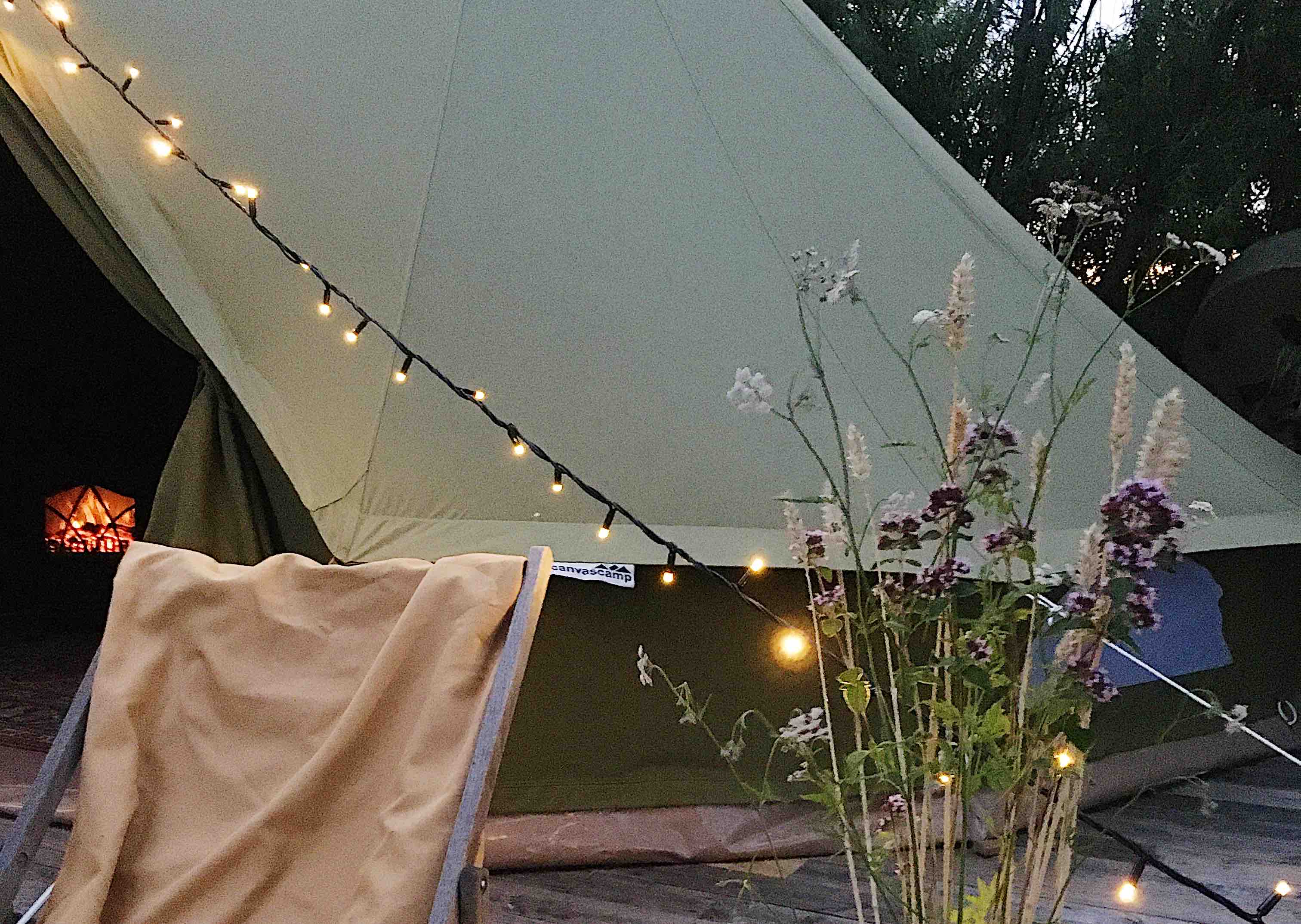 Glamping in East Hoby -Locking
season-
