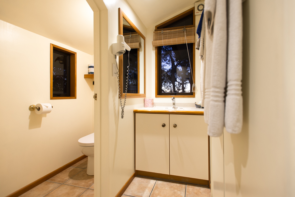 The Wheelhouse Inn Captain's Quarters Cottages for Rent in Nelson