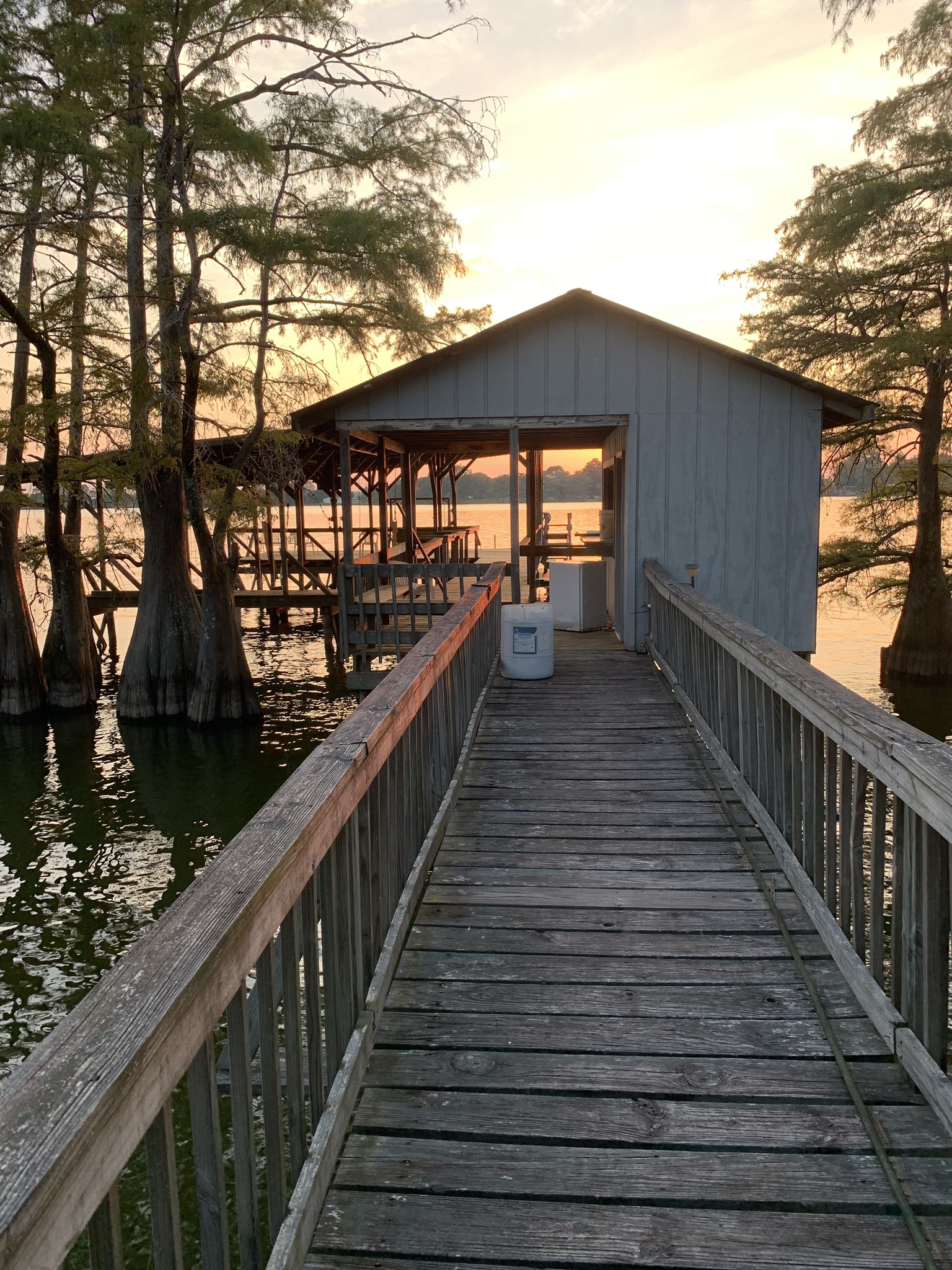 Enjoy Lake Bruin at The Salty Dog Houses for Rent in Saint Joseph, Louisiana, United States