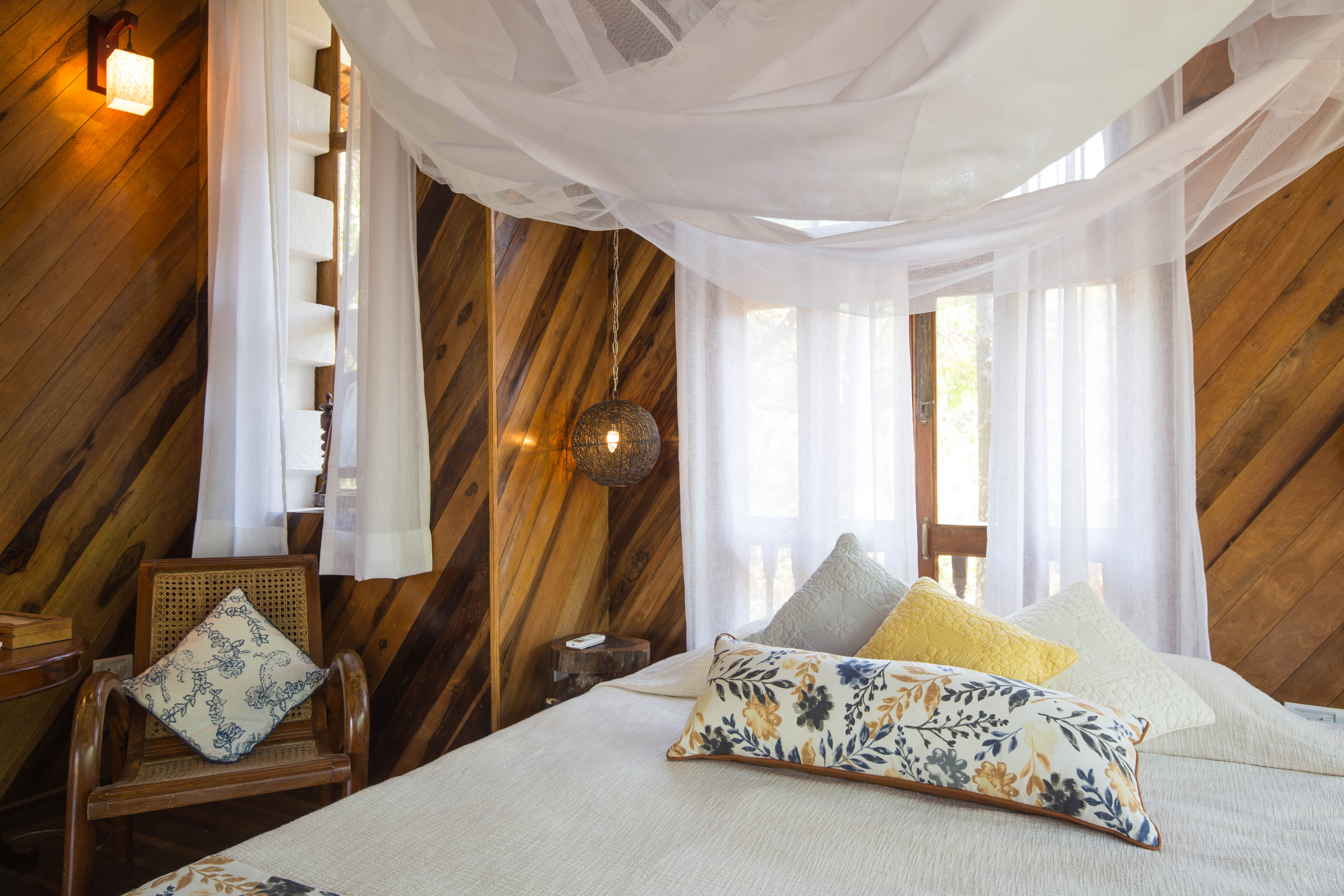 Wow Romantic Tree House, AnjunaVagator, North Goa Treehouses for