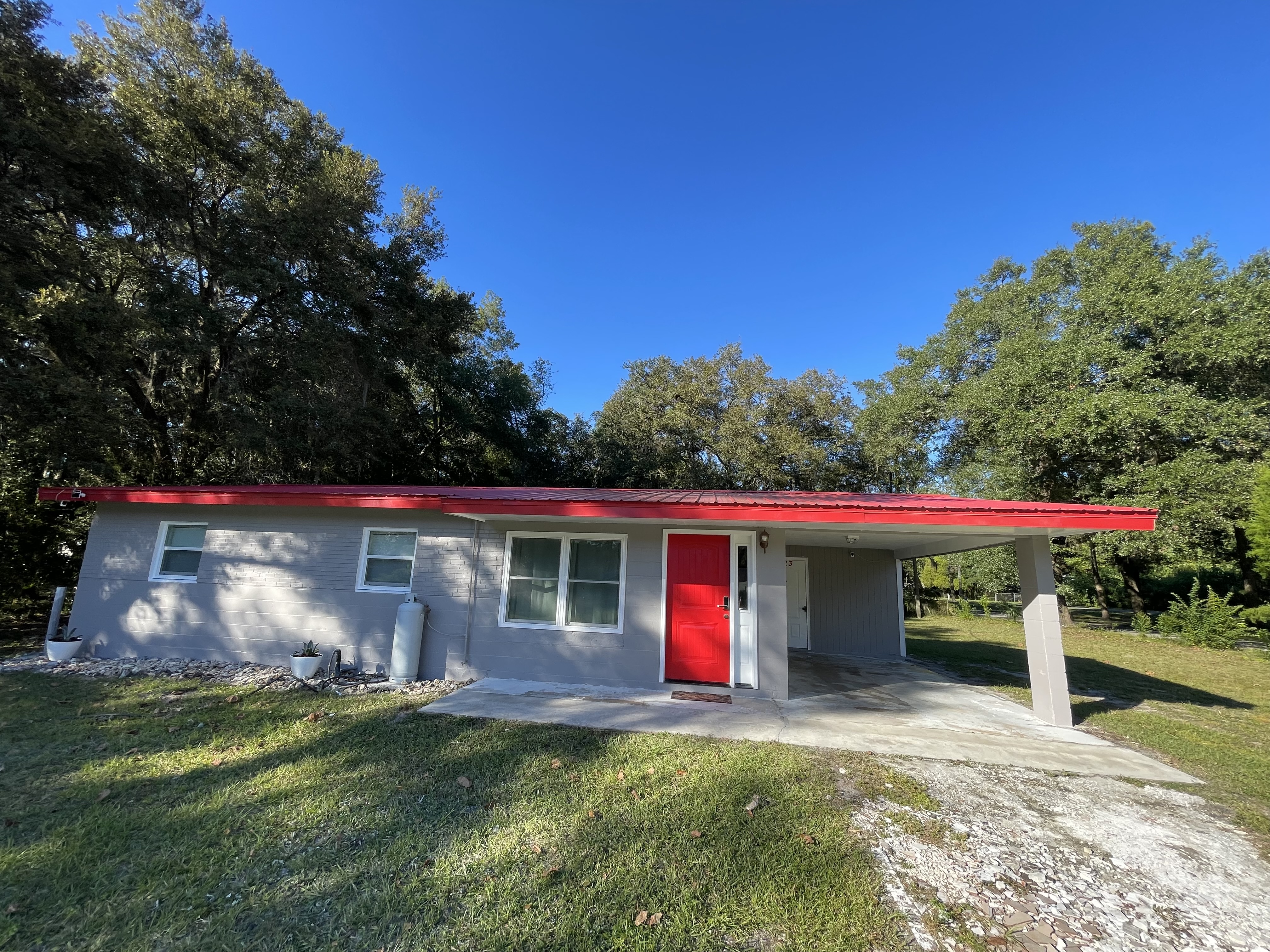 Welcome to the Red Hideaway!
