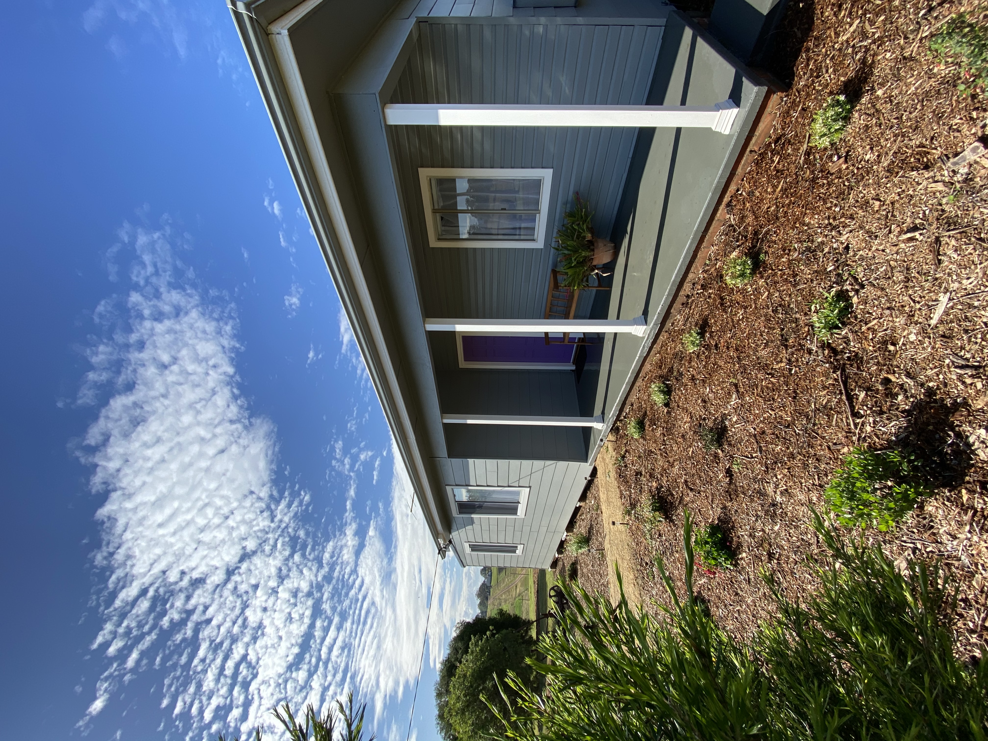 Oakey Creek Cottage -peaceful back door scenery