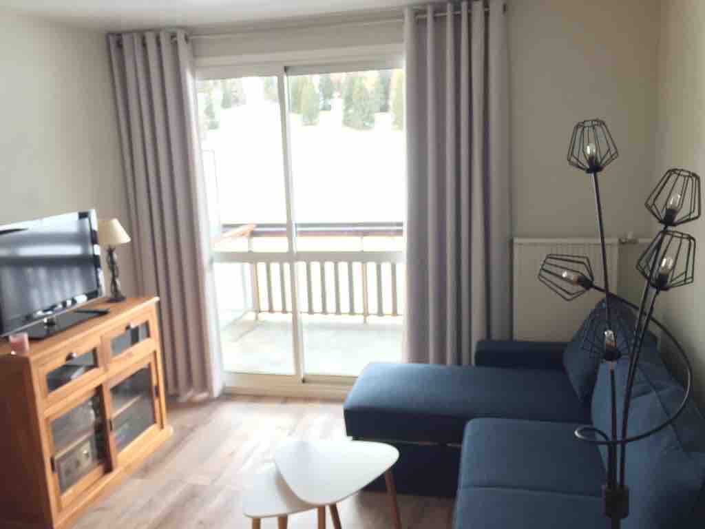 Beautiful studio with balcony (south), Superdévoluy