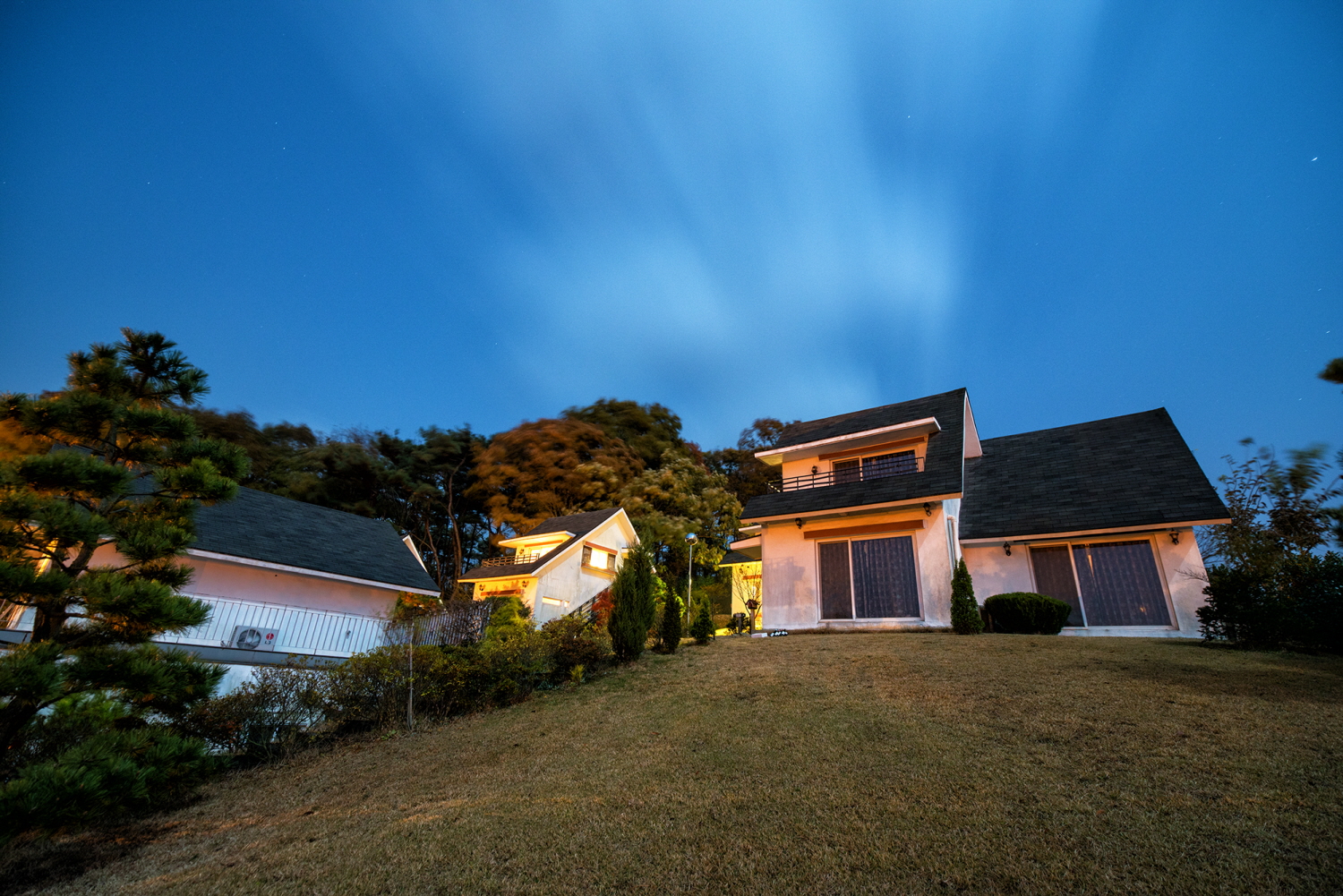 Relaxing space with a beautiful garden, face to Somu Pension (duplex ⓘ)