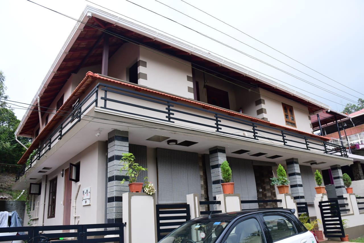 Santhrupthi Homestay 4bhk