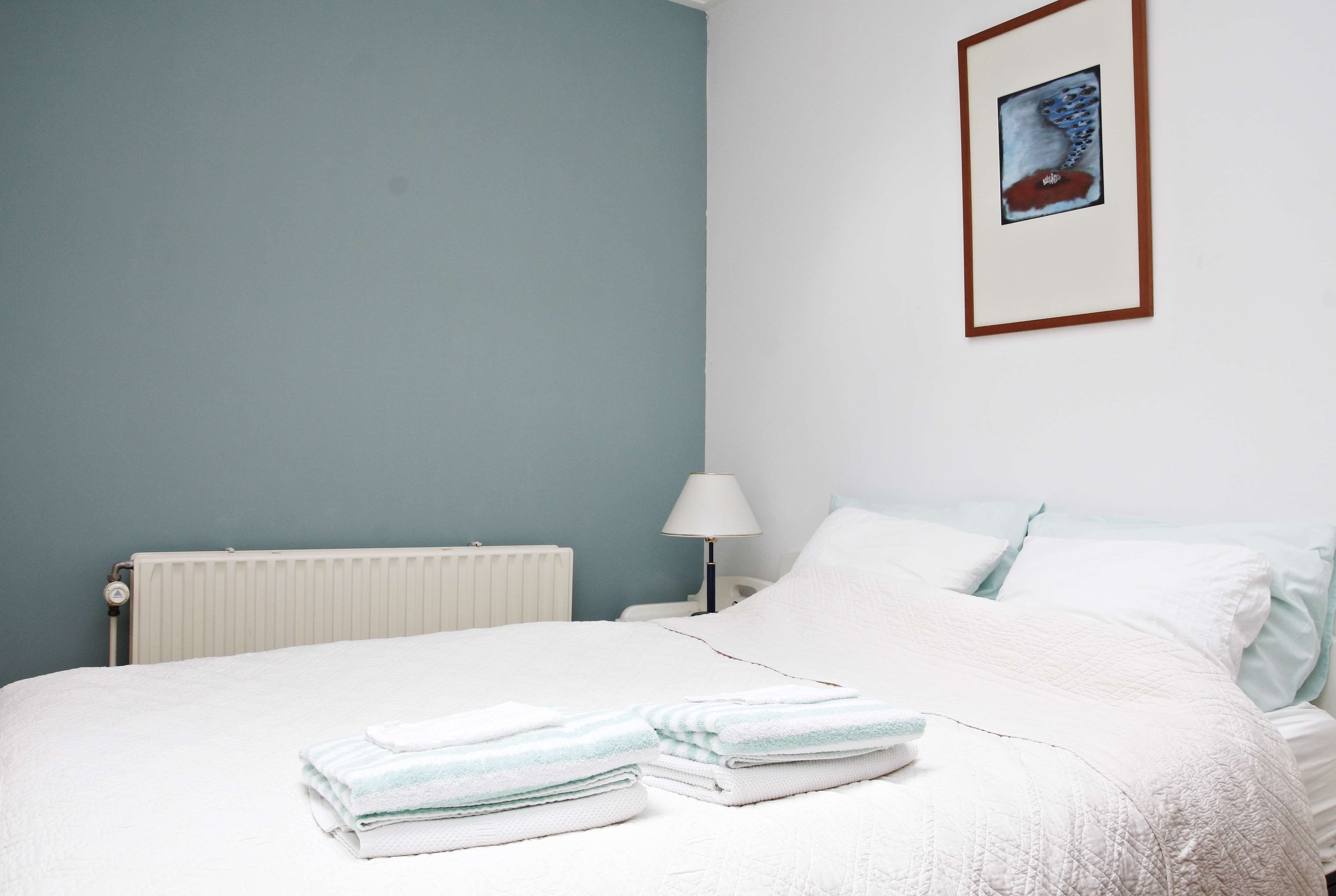 Top location, quiet guesthouse, 2p — Amsterdam stay