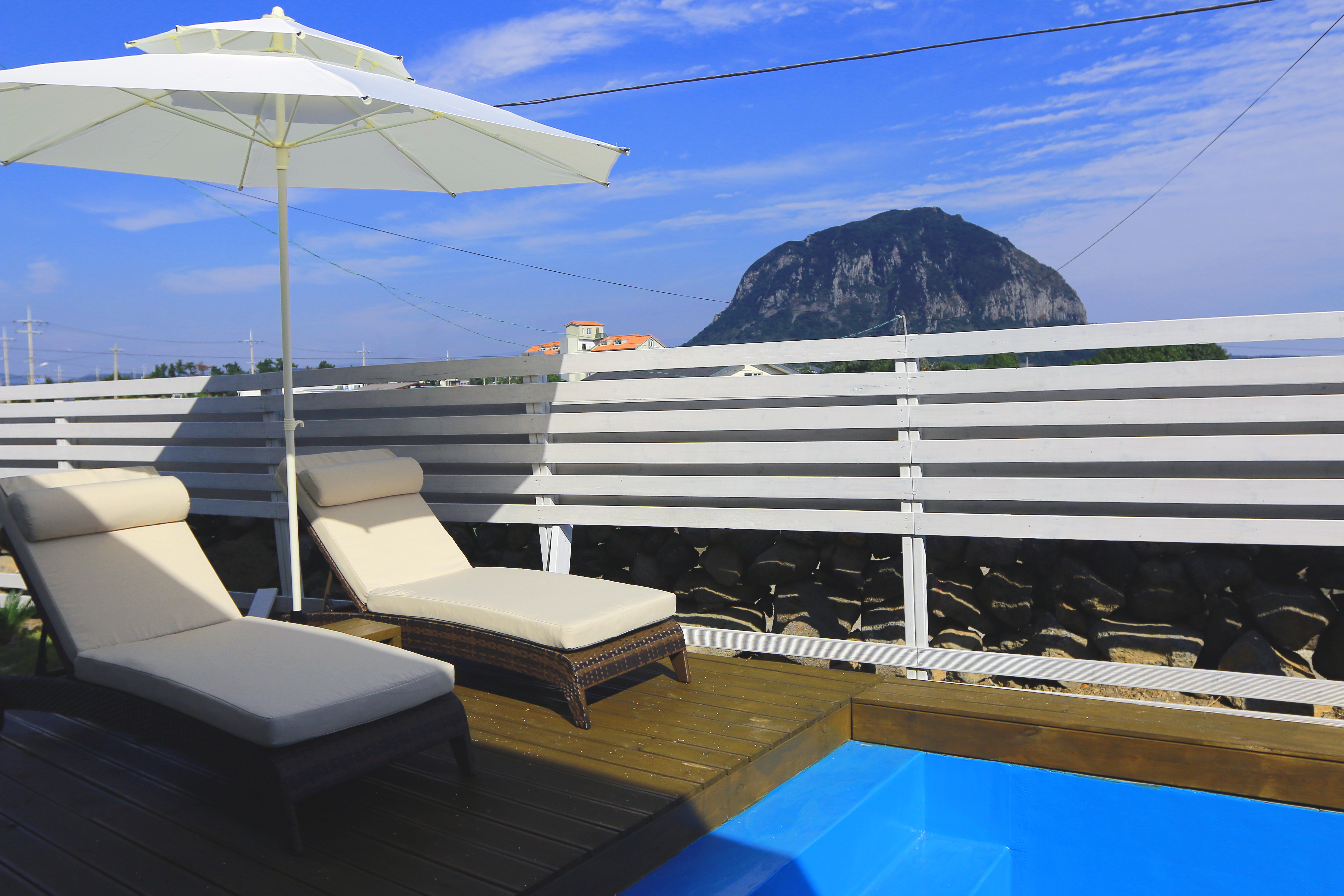 Private Pool Villa House (Jip) Sanbangsan! Your house in Jeju
