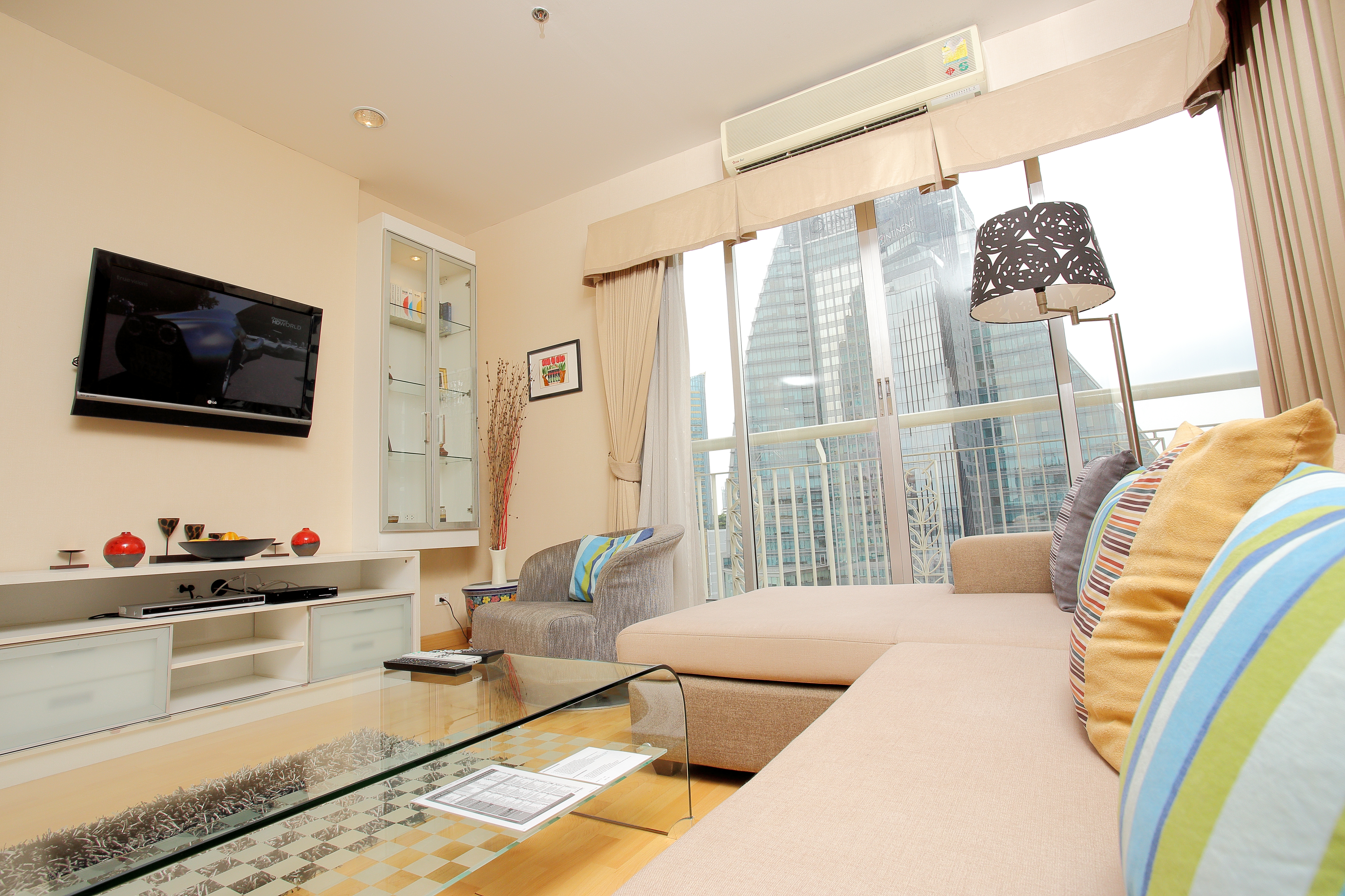 Central Bangkok 3 Bedroom Apartment in Khlong Toei, Bangkok