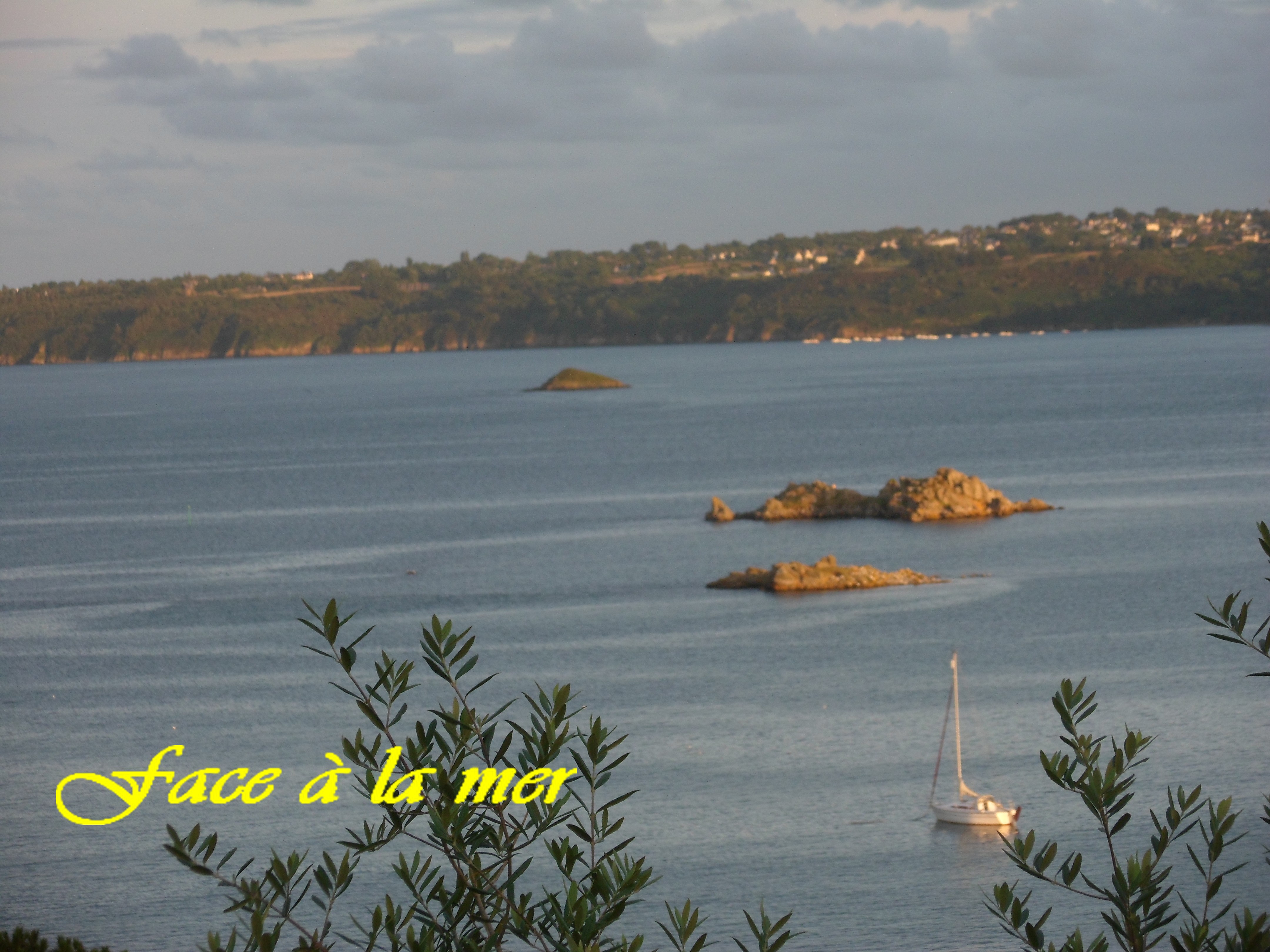 Beachfront Studio, Paimpol Bay