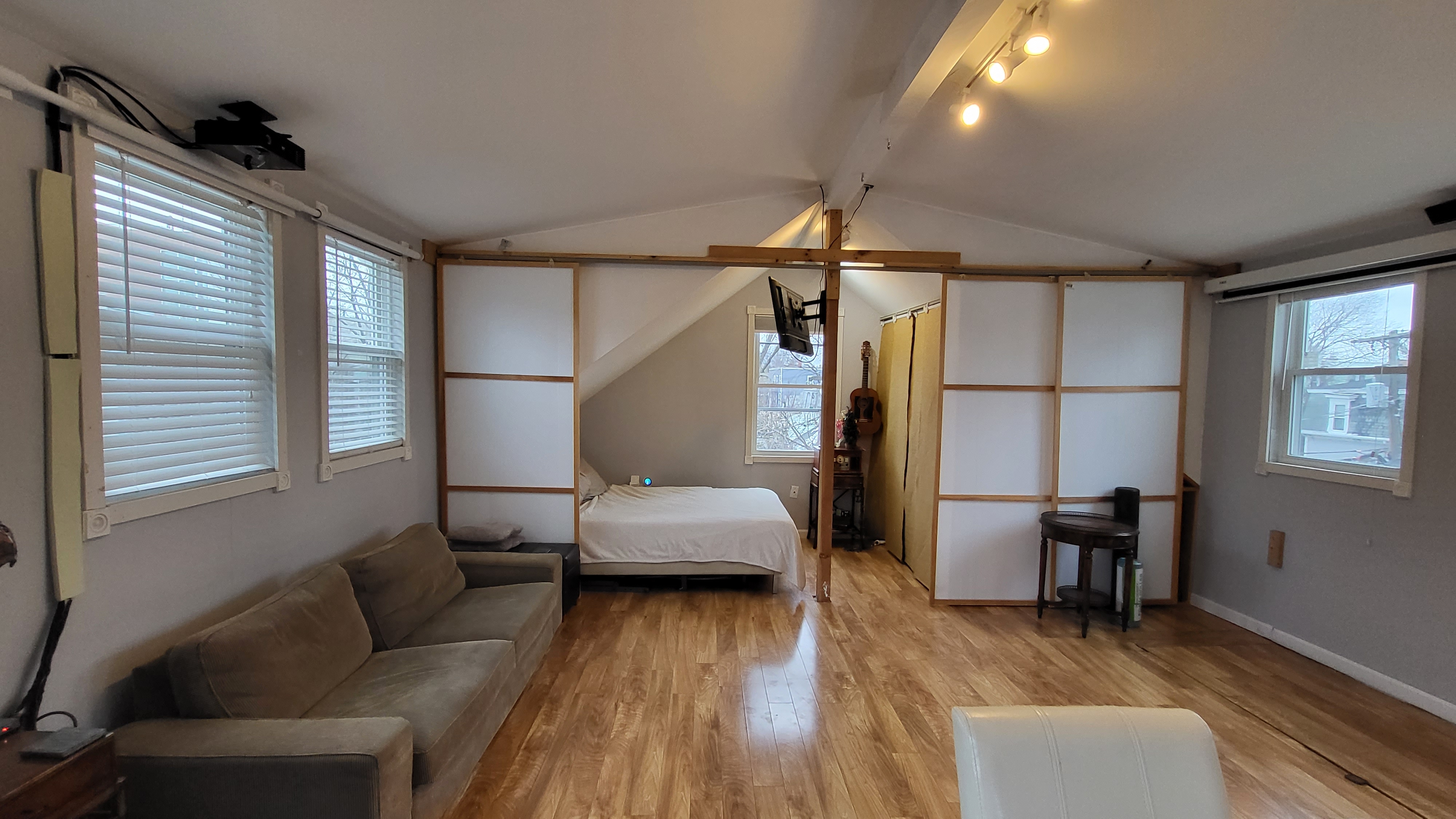 Harvard Square Private Floor in Riverside, Cambridge